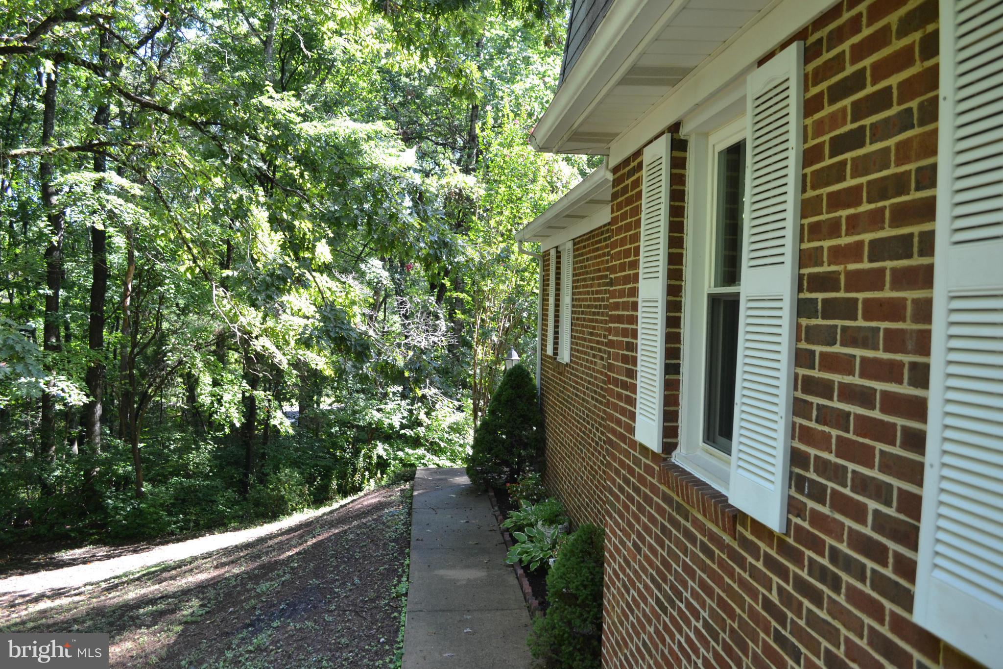 ROSE HILL FARMS - Residential Lease