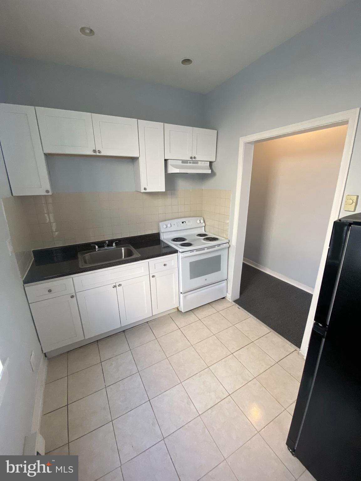 2423 W NORRIS STREET 2