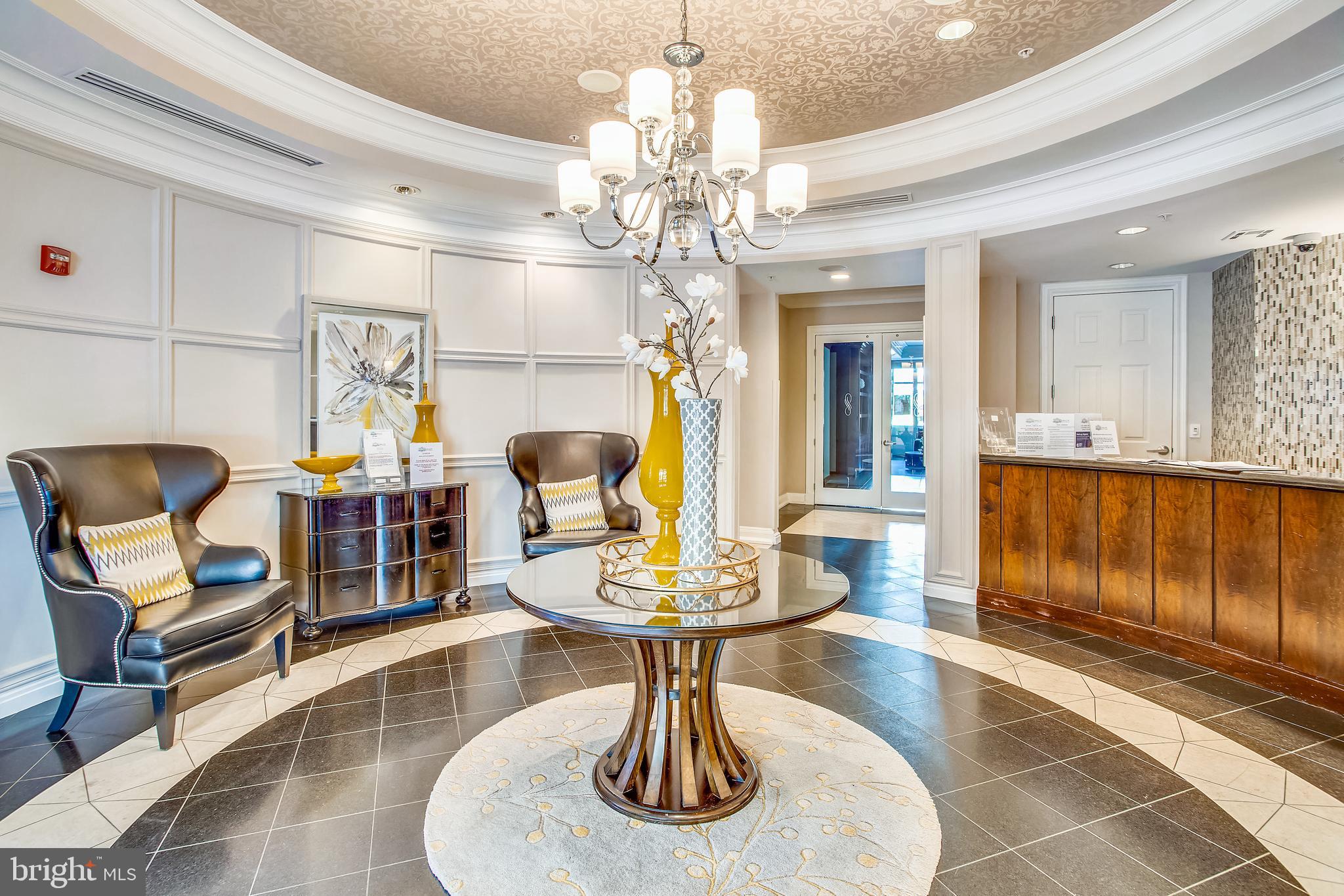 SAVOY AT RESTON TOWN CENTER - Residential