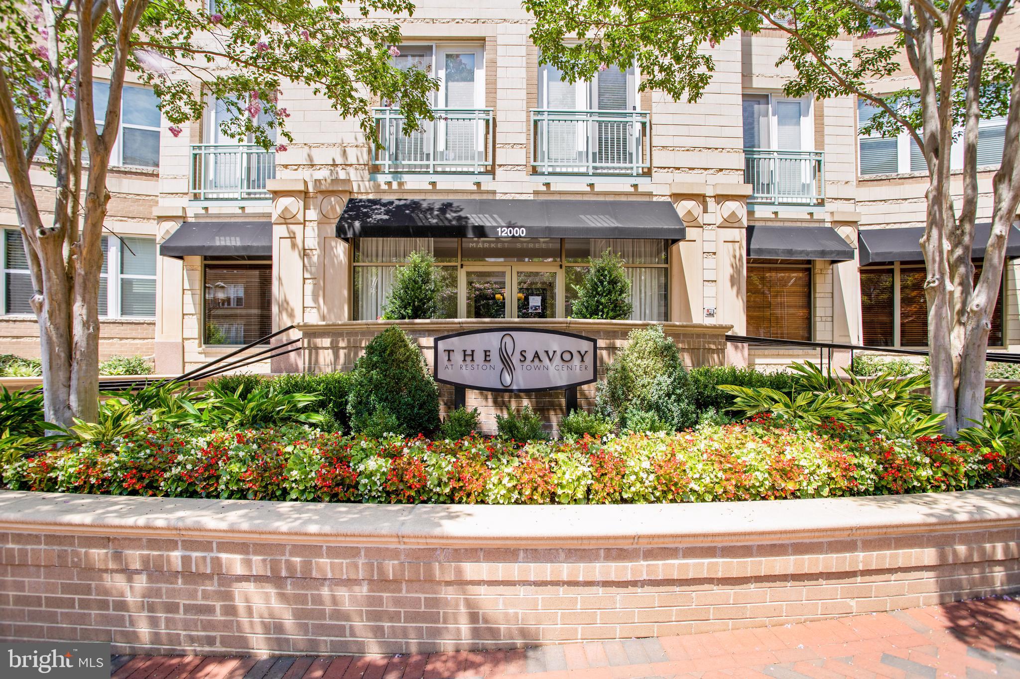 SAVOY AT RESTON TOWN CENTER - Residential