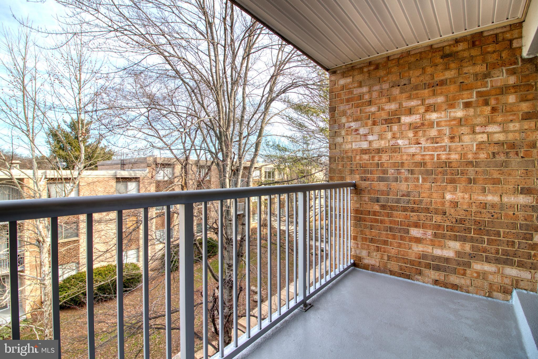 YORKTOWNE SQUARE - Residential