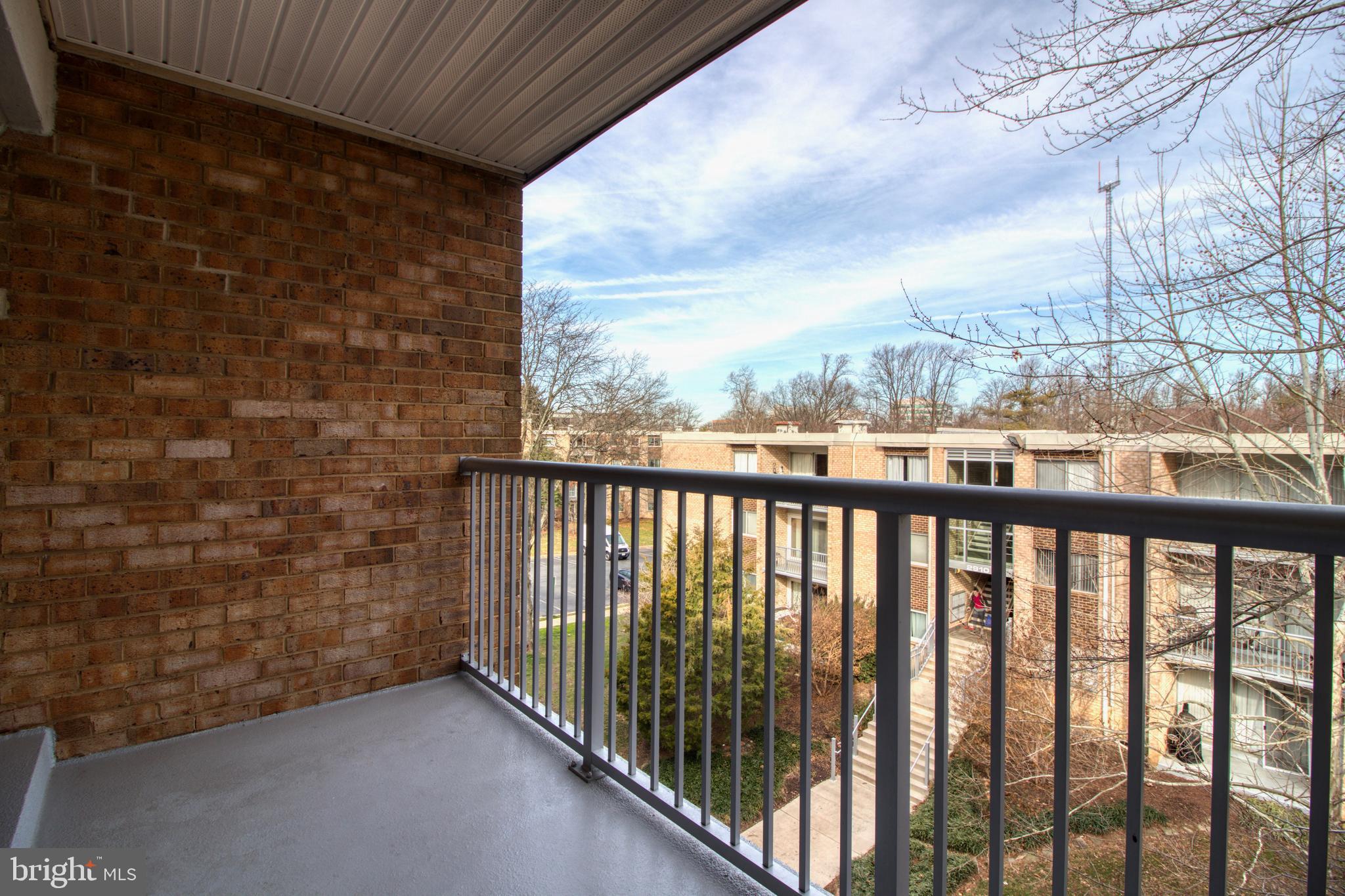 YORKTOWNE SQUARE - Residential