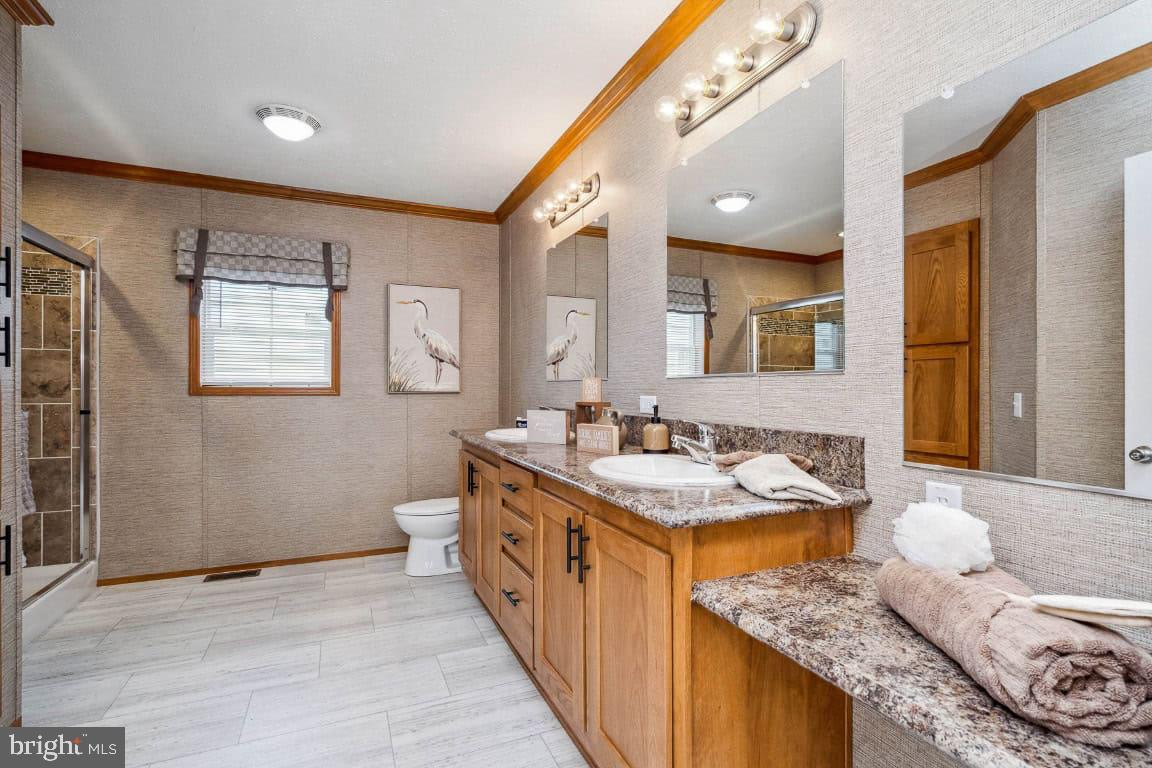 FOUR WAY MANOR - Residential