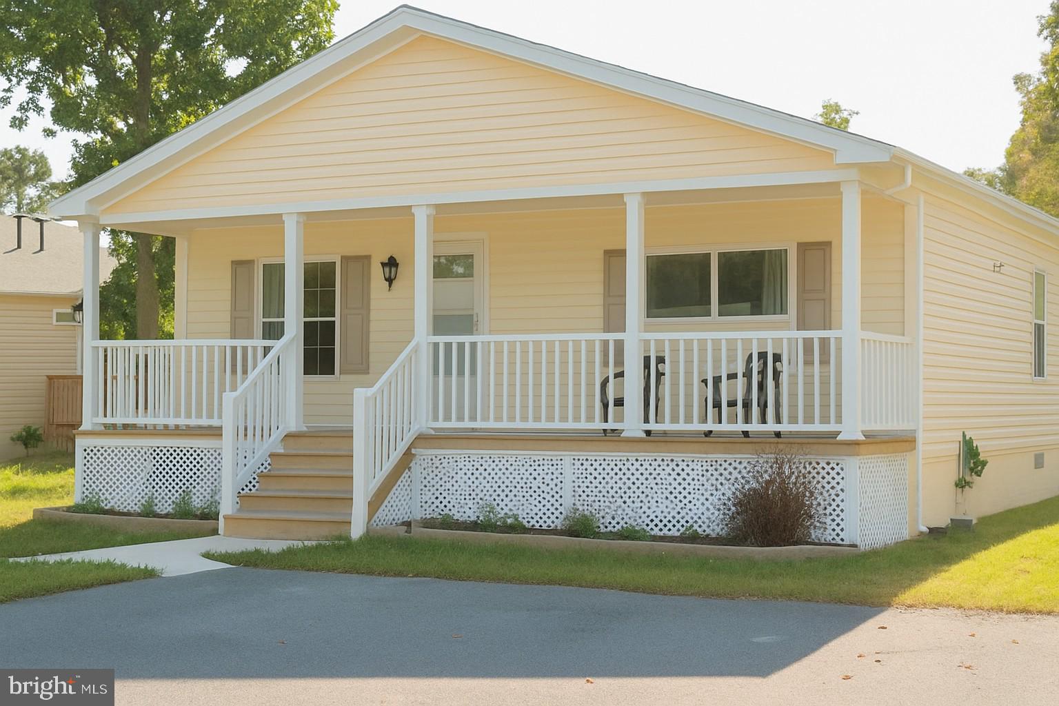 FOUR WAY MANOR - Residential