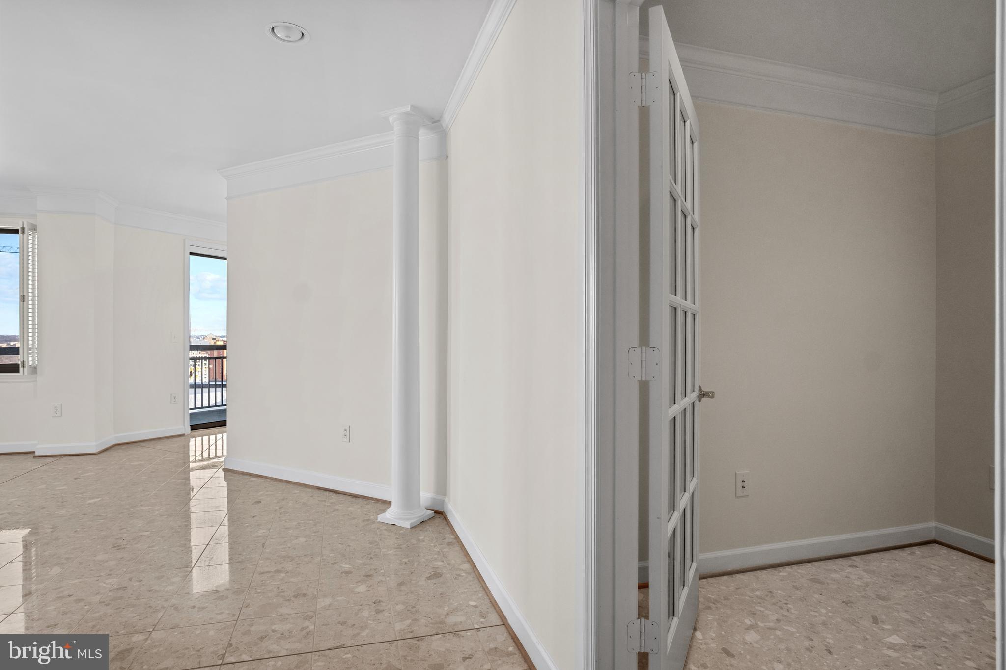 VIRGINIA SQUARE - Residential Lease