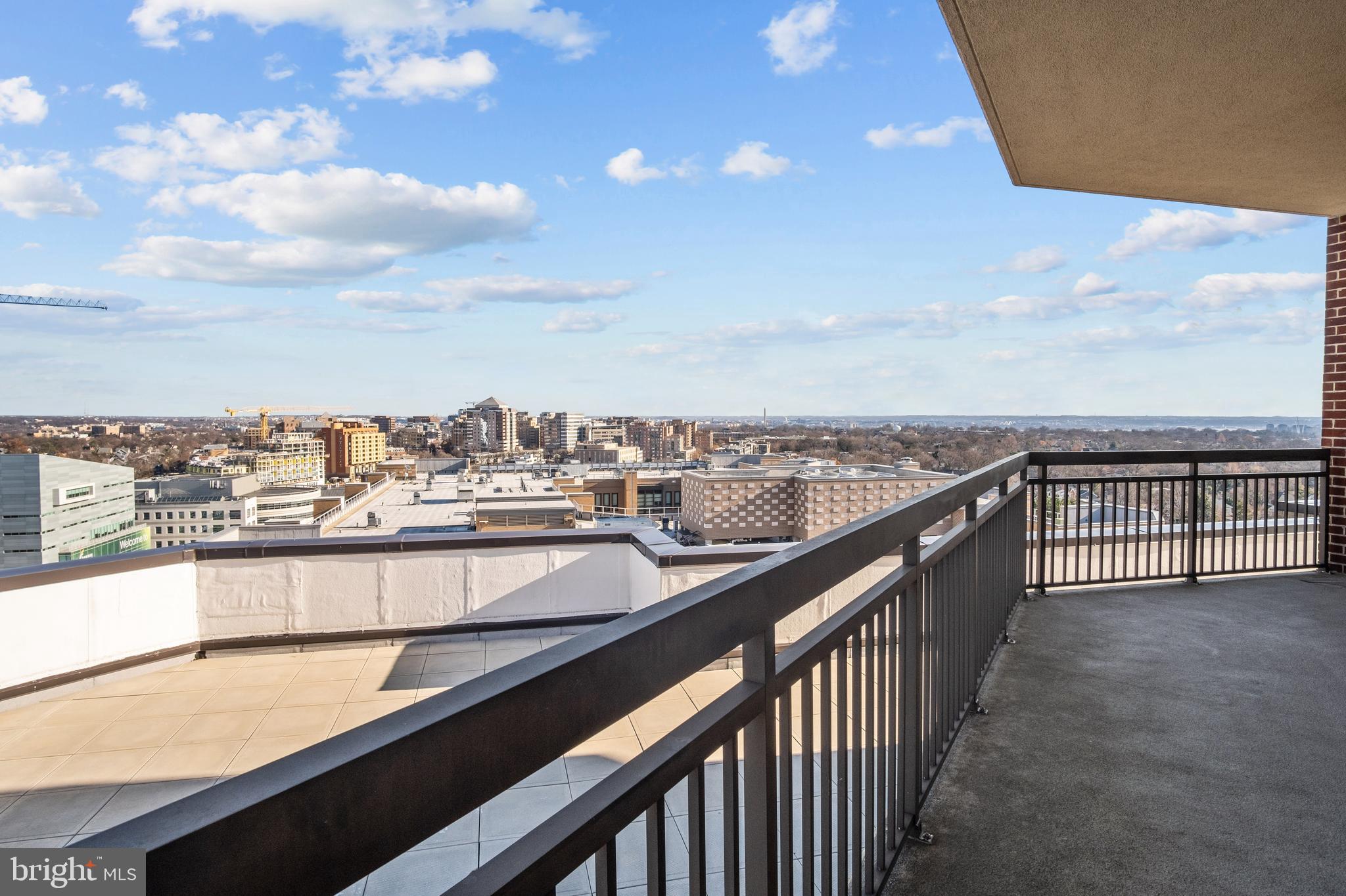 VIRGINIA SQUARE - Residential Lease