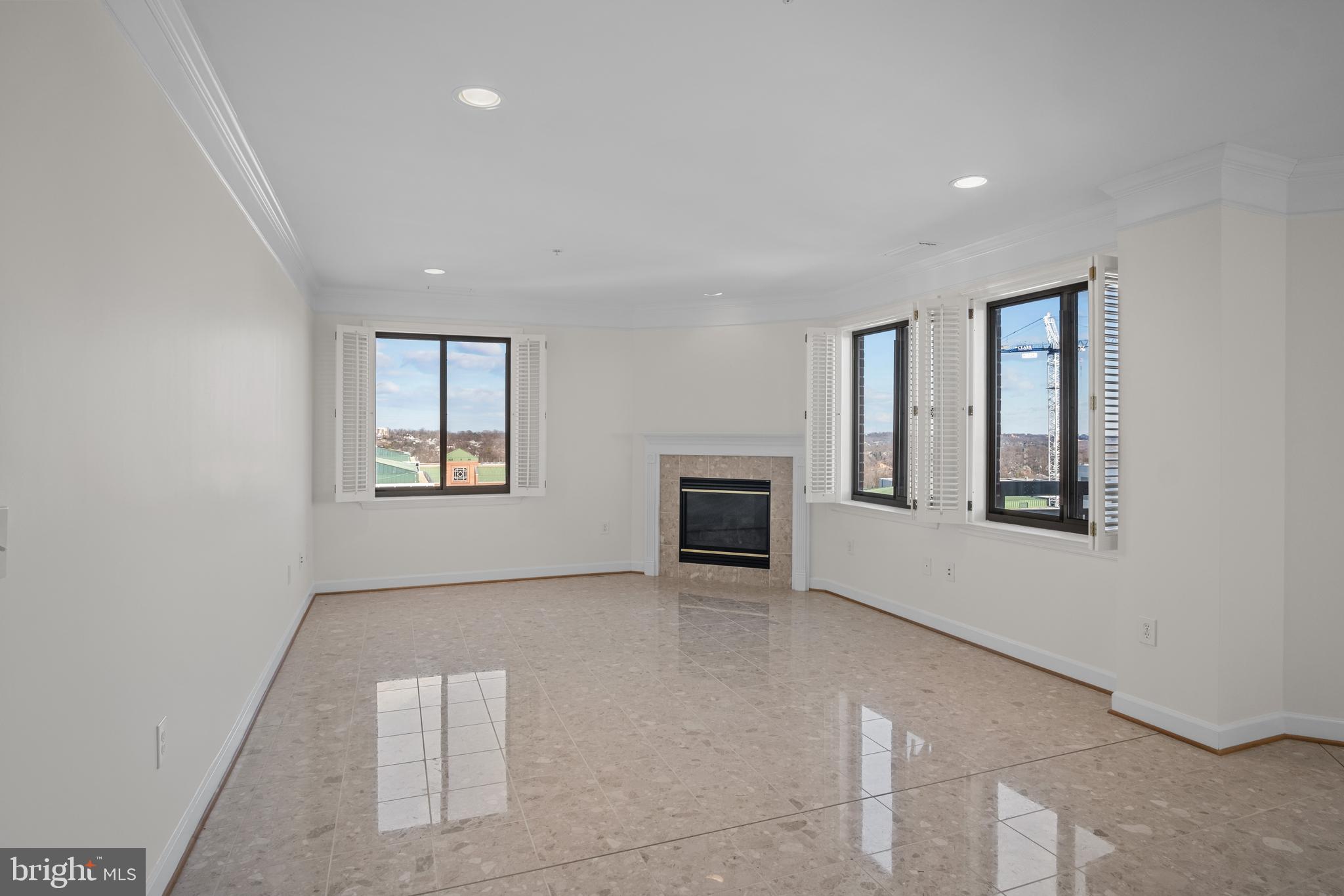 VIRGINIA SQUARE - Residential Lease