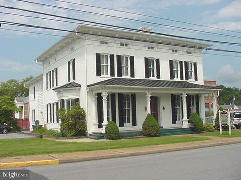 Homes For Rent - 106-B Chester St St<br/> FRONT ROYAL, VA 22630