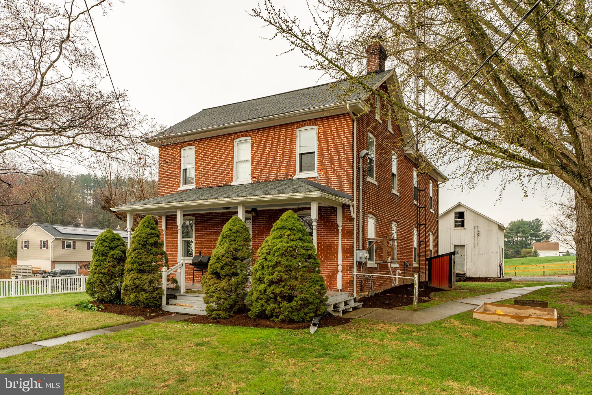 858 MILLWOOD ROAD