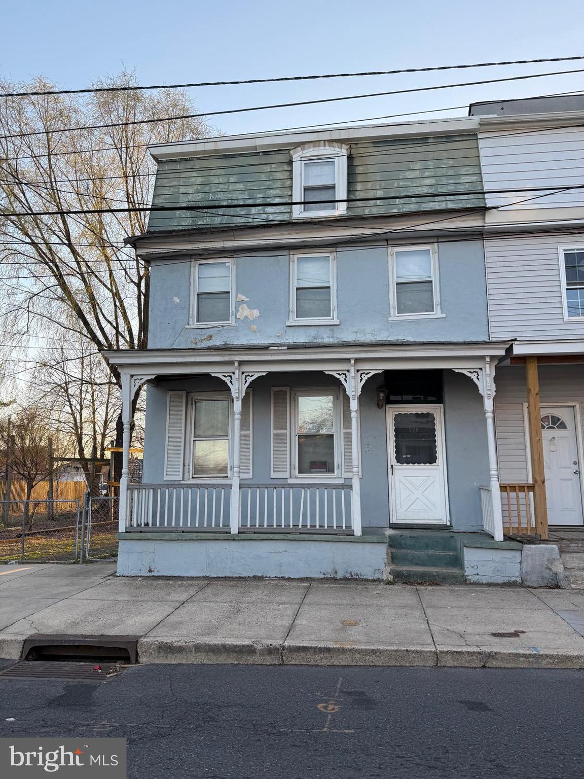 526 YORK STREET