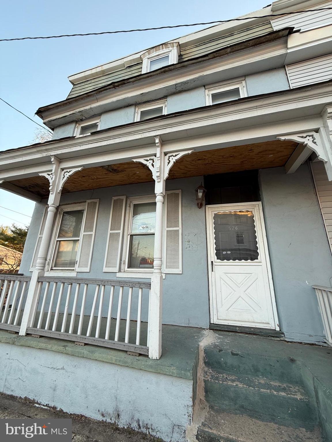 526 YORK STREET