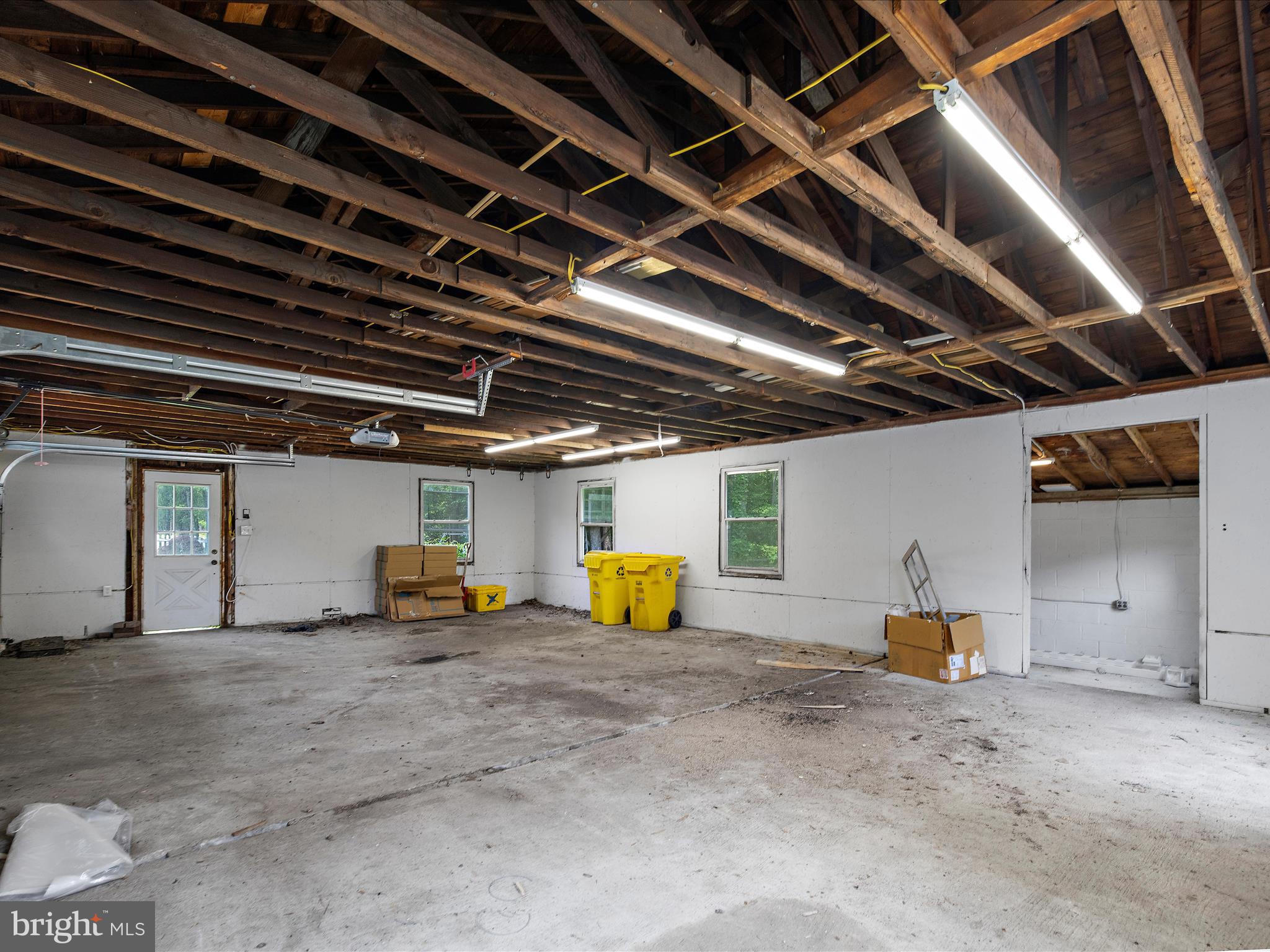 REGULARS - Residential