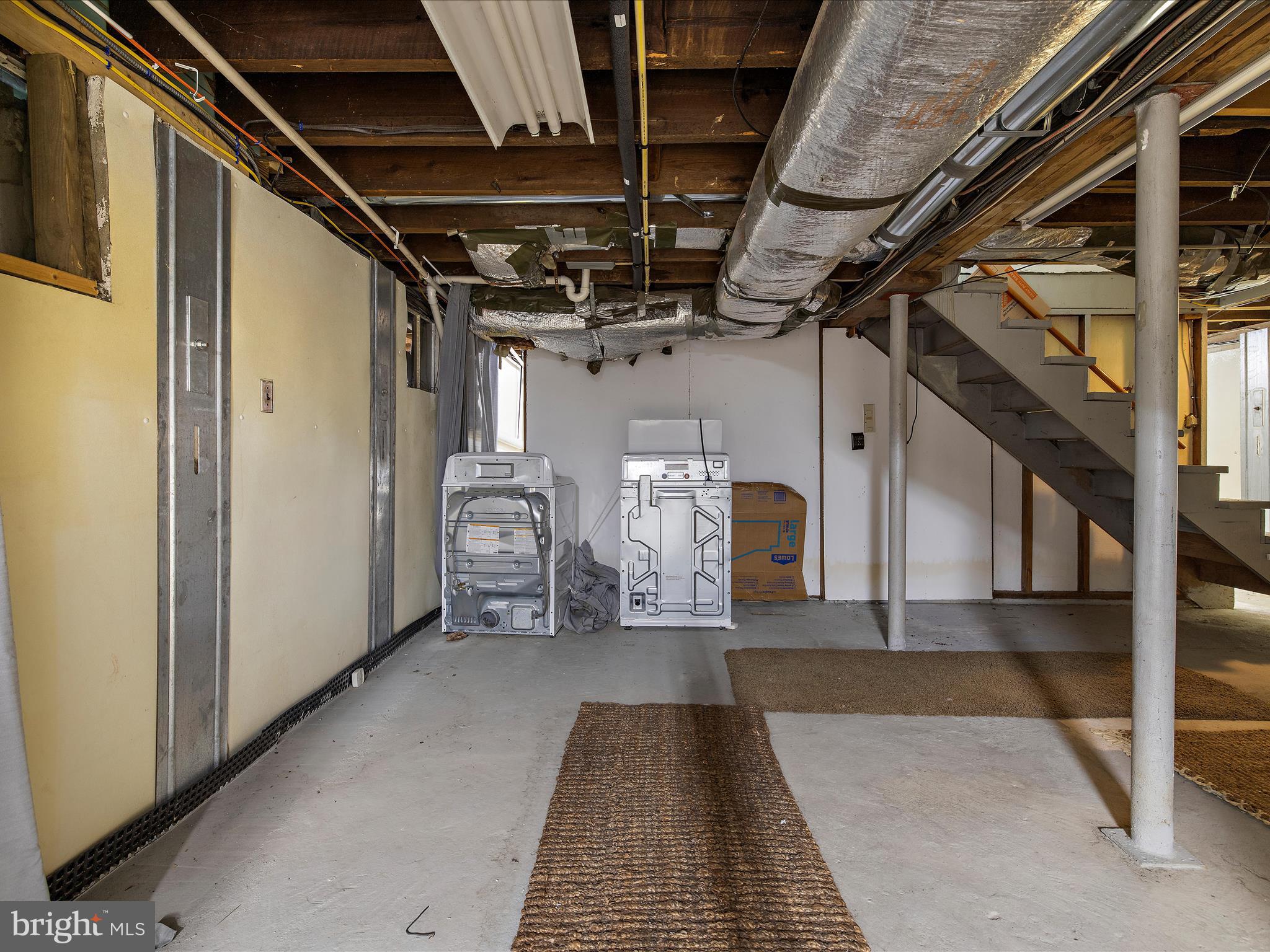 REGULARS - Residential