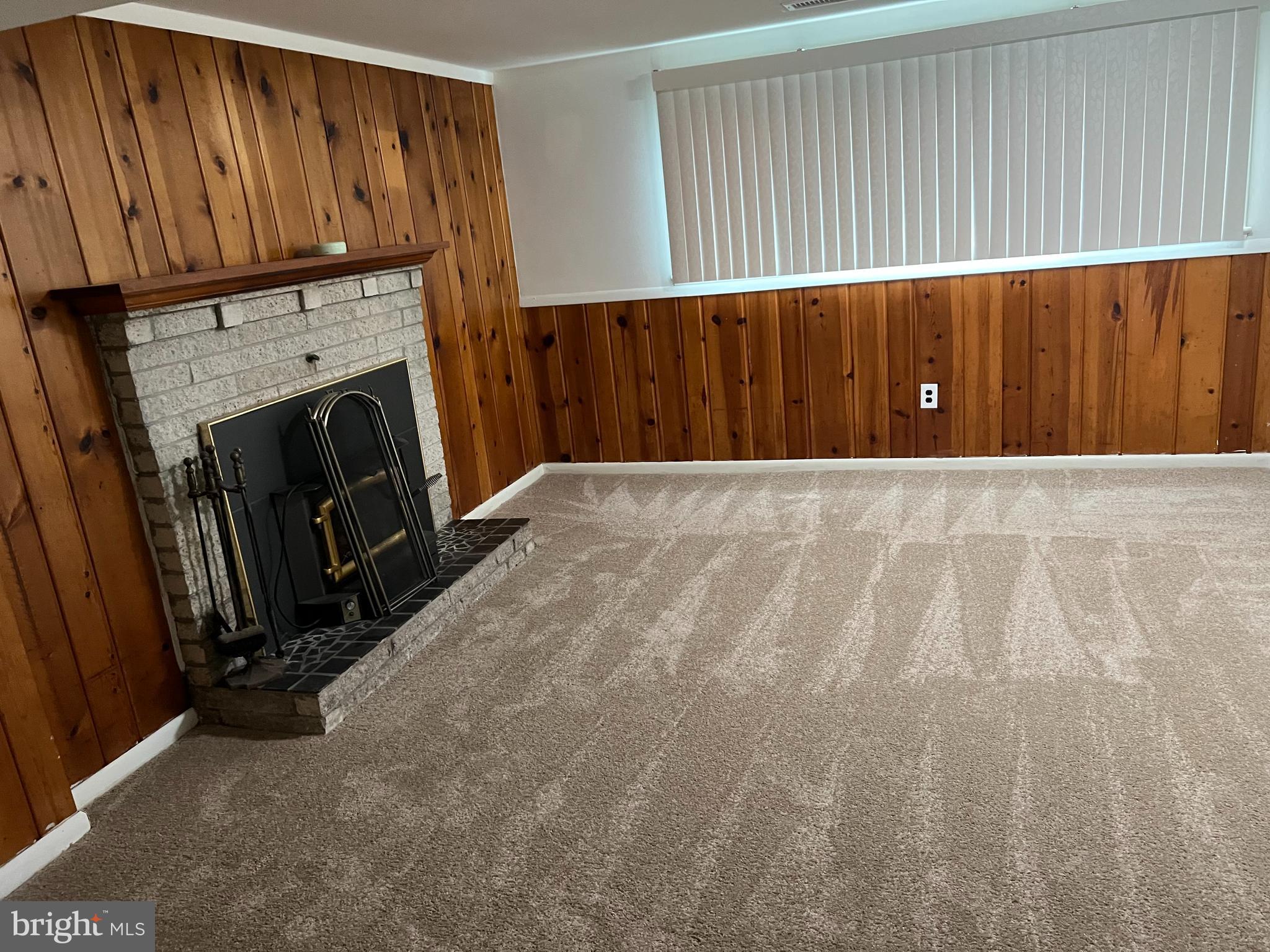 WOODBERRY FOREST - Residential