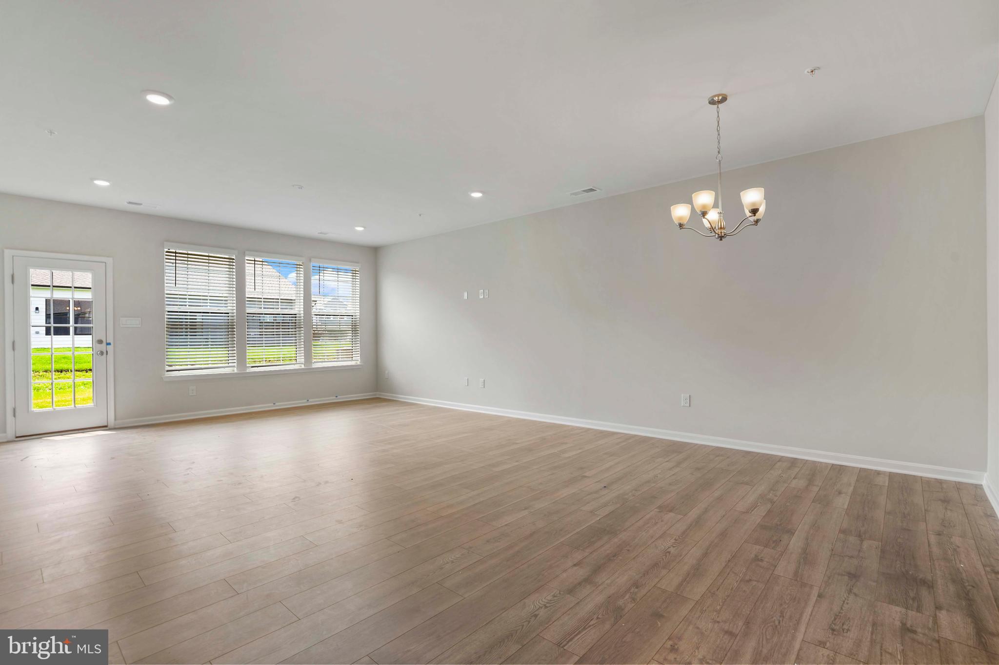 RENN QUARTER - Residential Lease