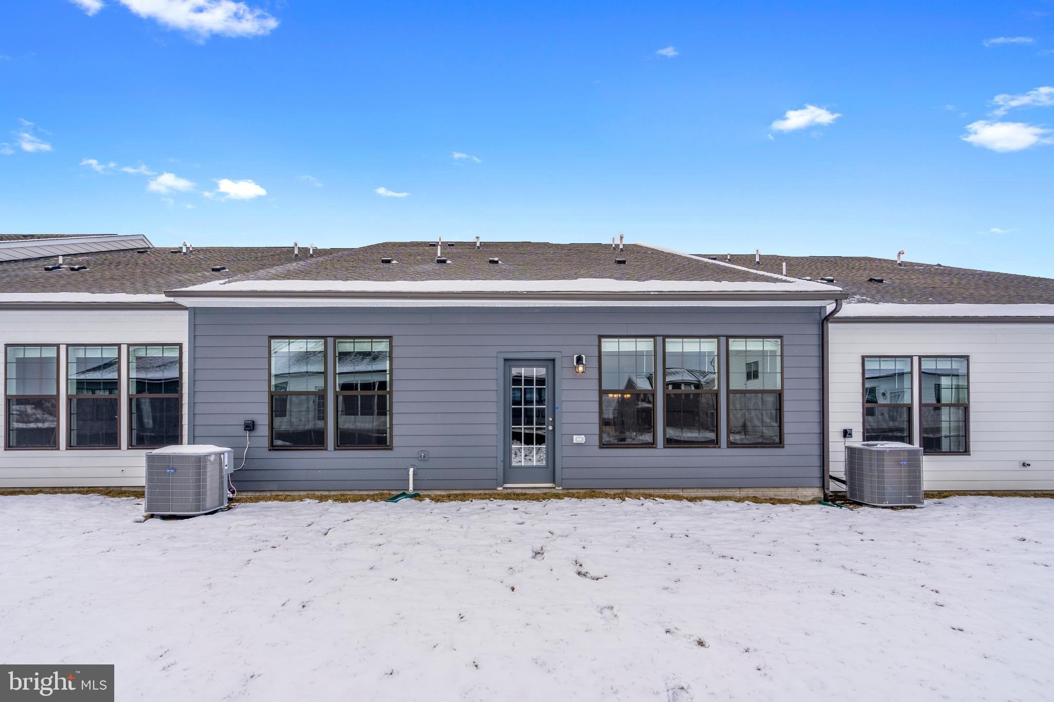 RENN QUARTER - Residential Lease