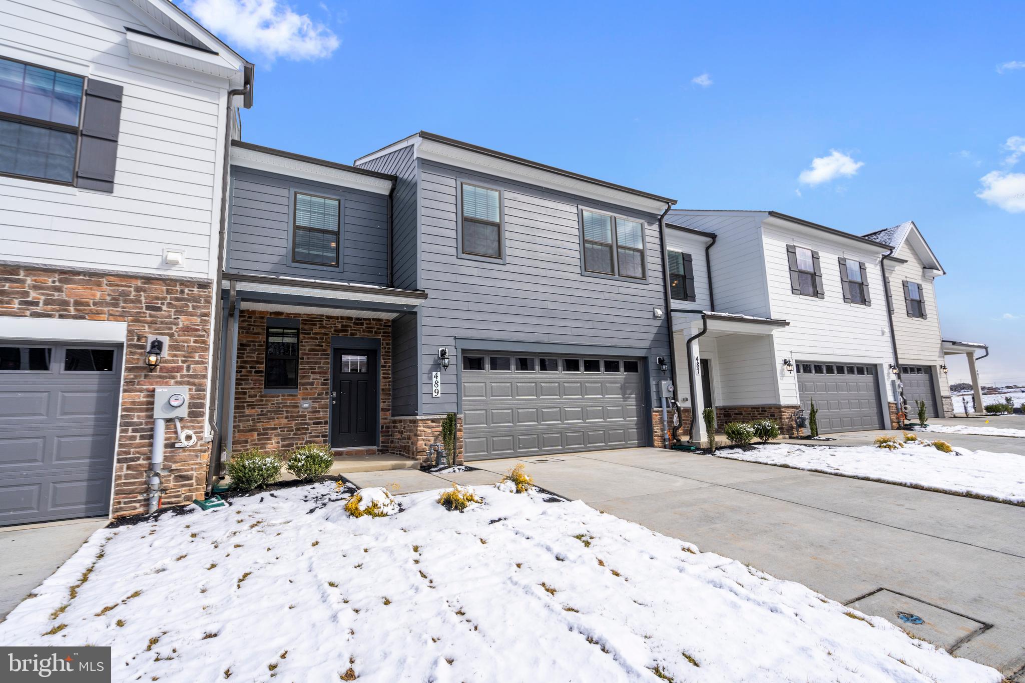 RENN QUARTER - Residential Lease