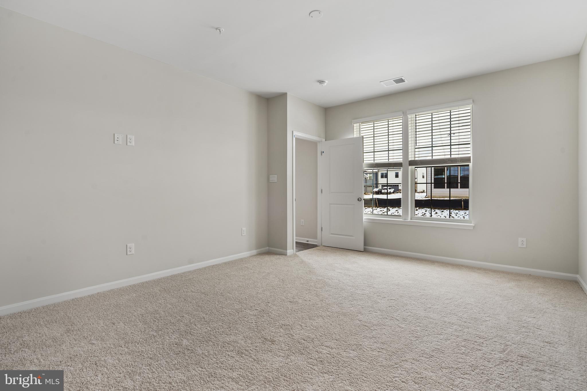 RENN QUARTER - Residential Lease