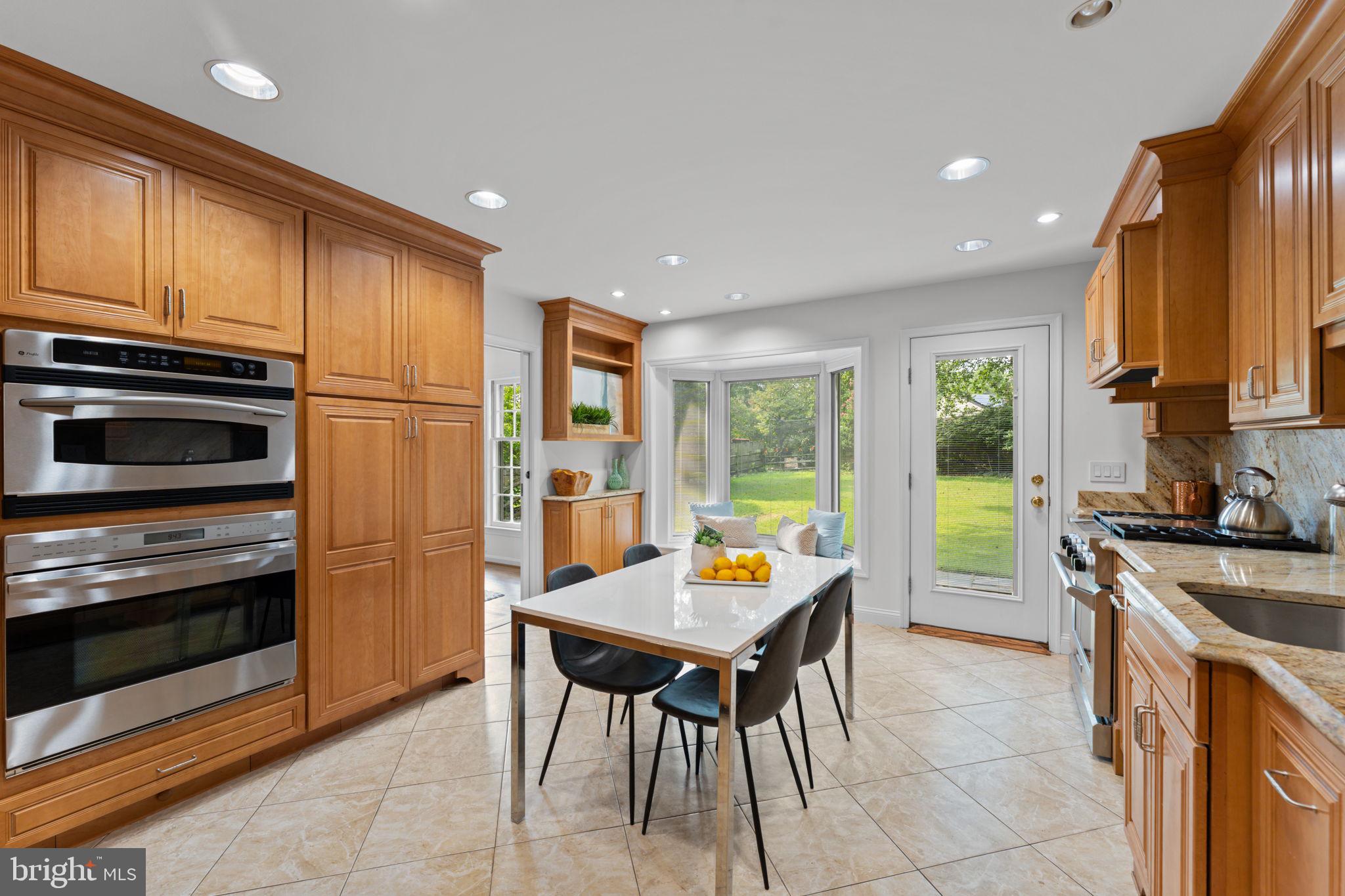 11412 ROLLING HOUSE RD