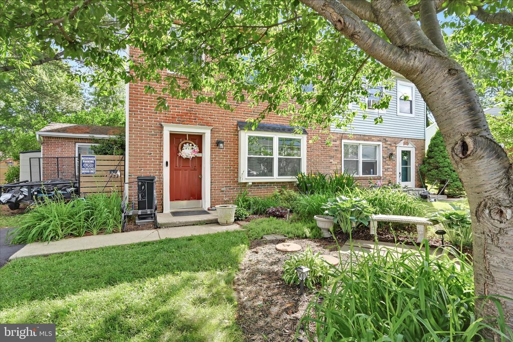 Photo of 1539 Manor Boulevard, LANCASTER, PA 17603 (MLS # PALA2089108)