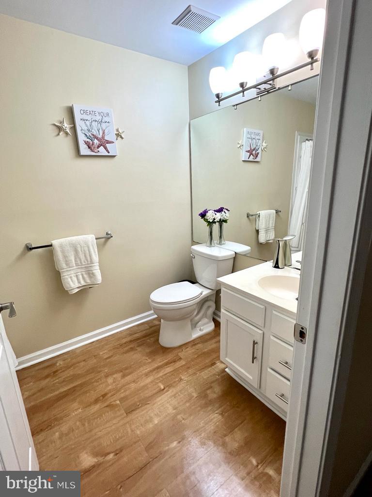 BULL RUN CONDO - Residential