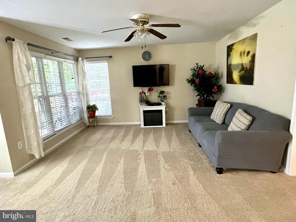 BULL RUN CONDO - Residential