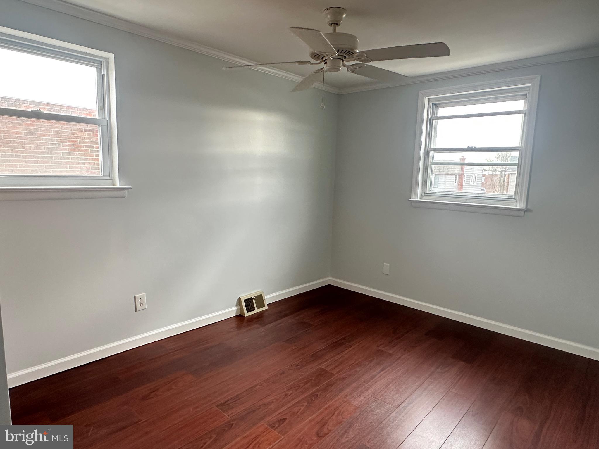 HOLME CIRCLE - Residential