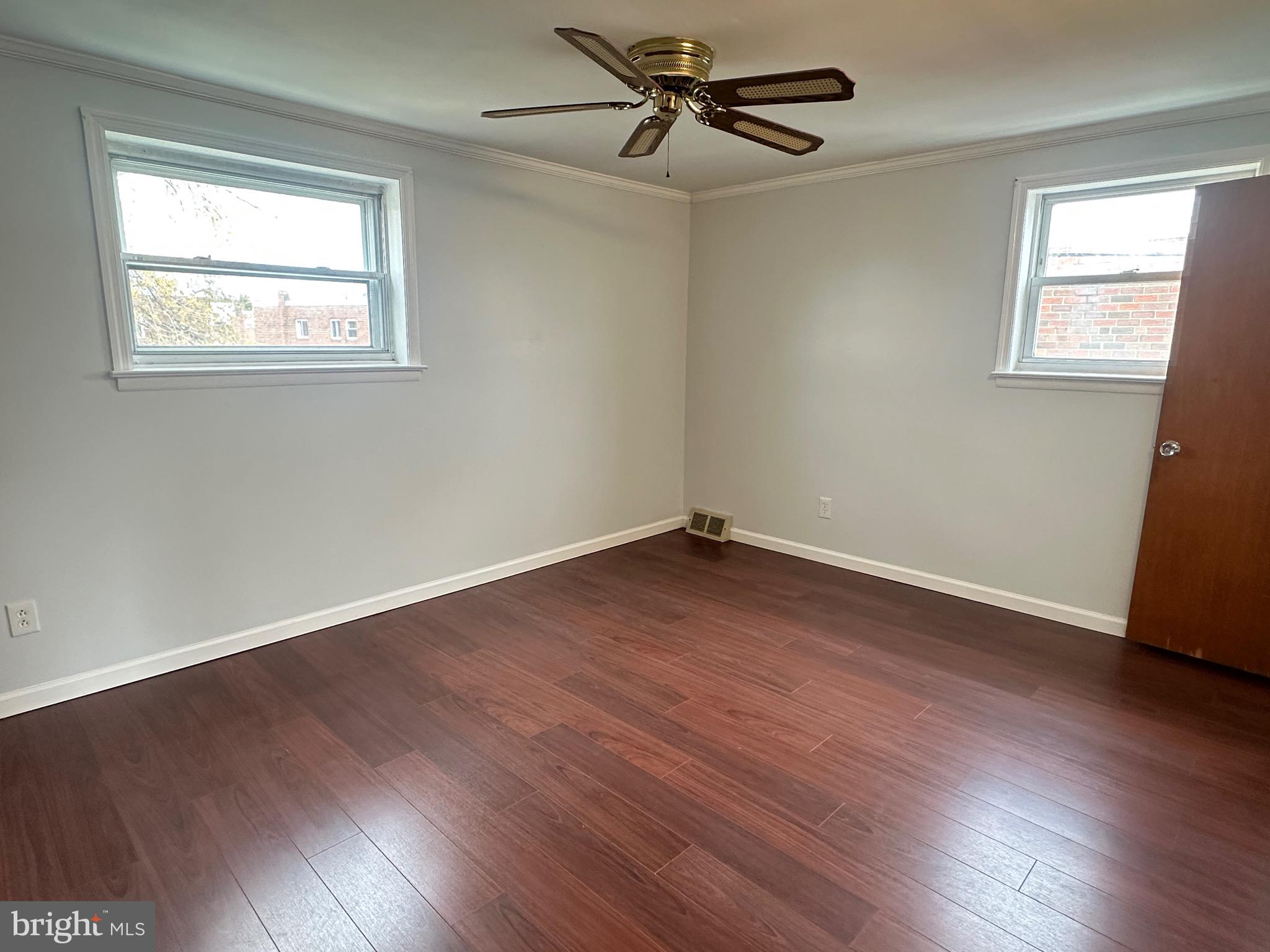 HOLME CIRCLE - Residential