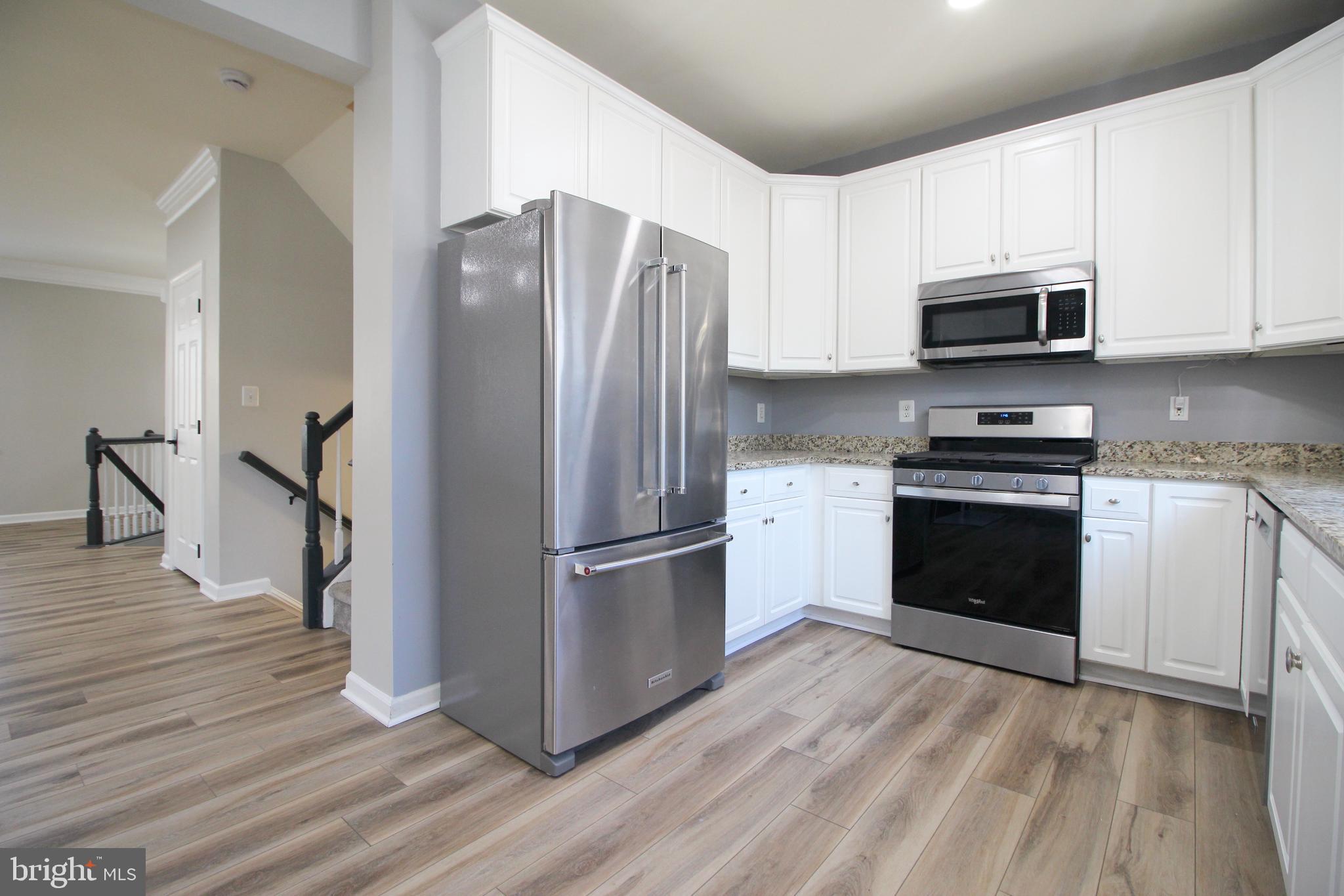 FARMWELL HUNT - Residential Lease