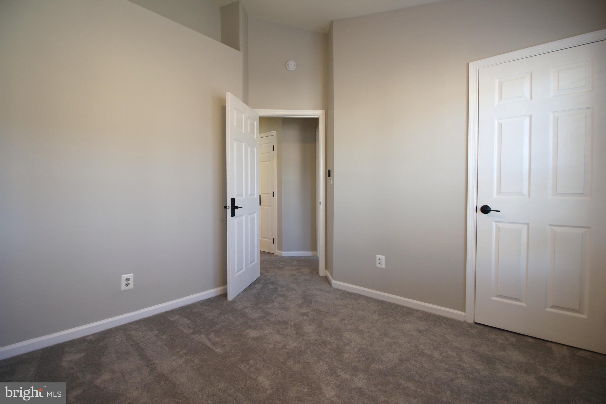 FARMWELL HUNT - Residential Lease