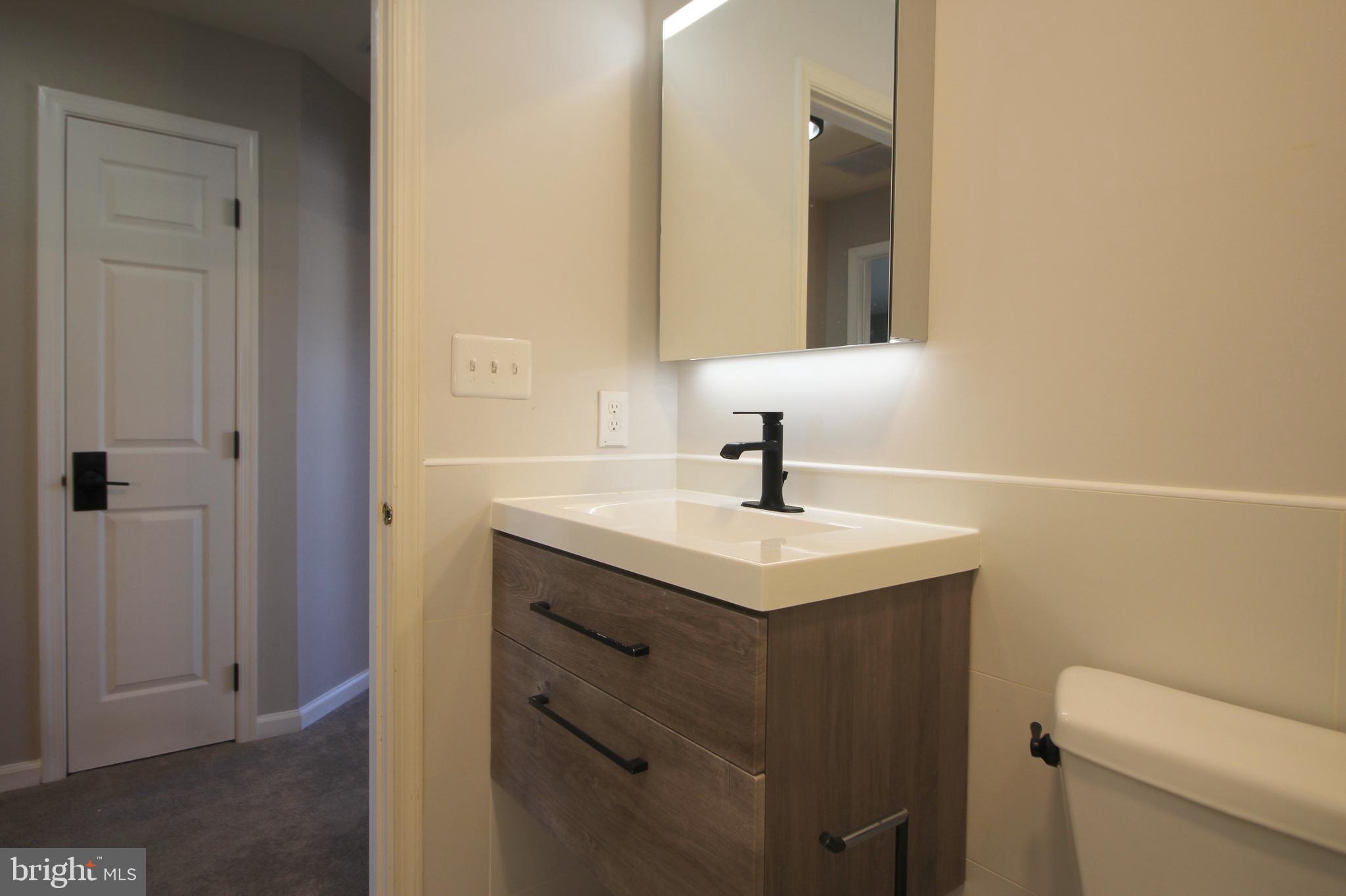 FARMWELL HUNT - Residential Lease