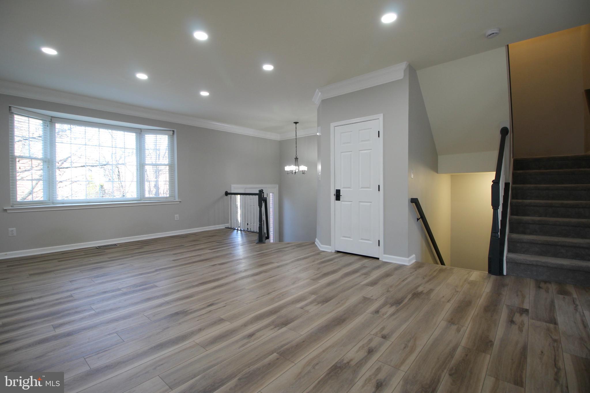 FARMWELL HUNT - Residential Lease