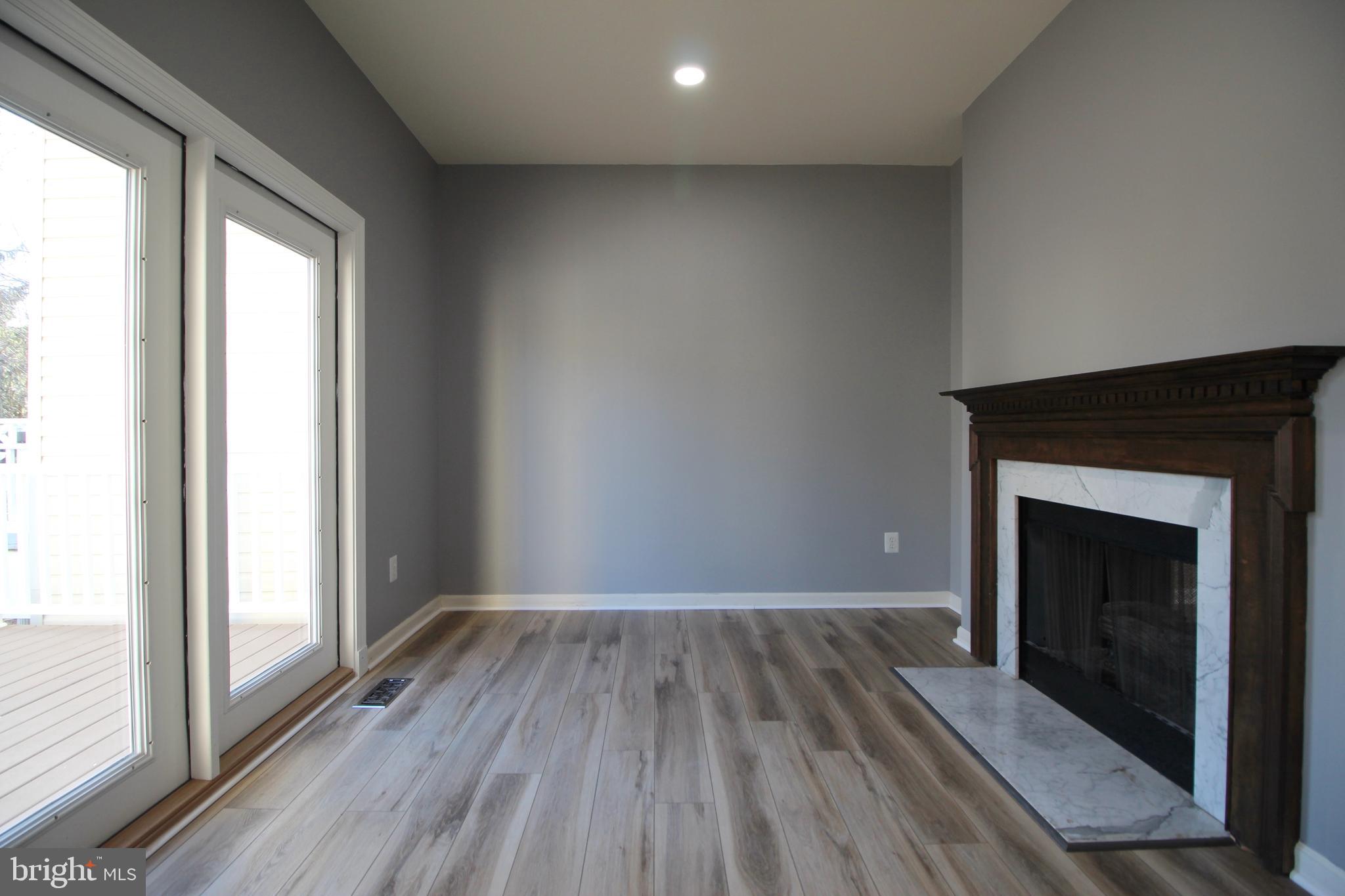 FARMWELL HUNT - Residential Lease