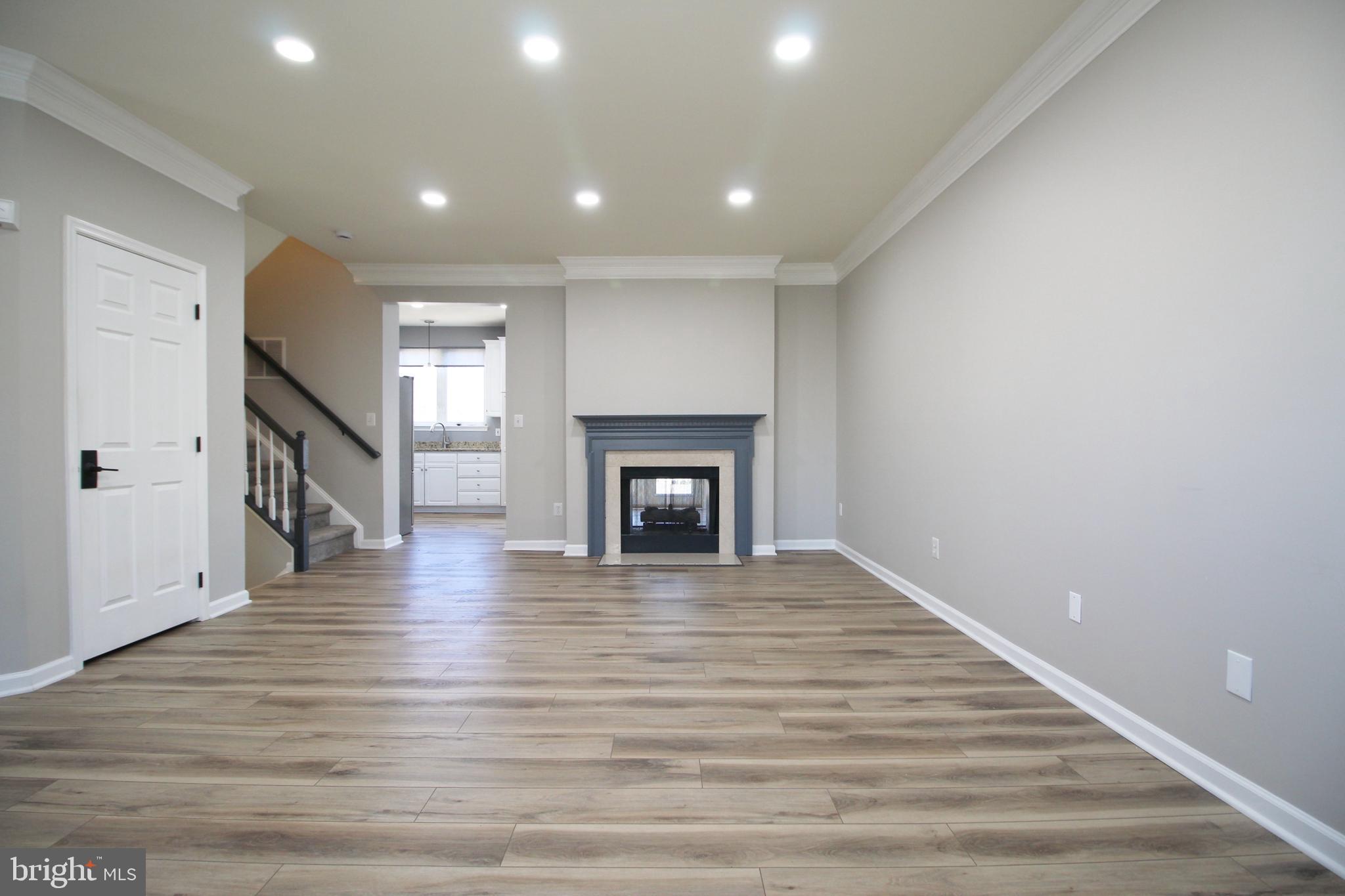 FARMWELL HUNT - Residential Lease