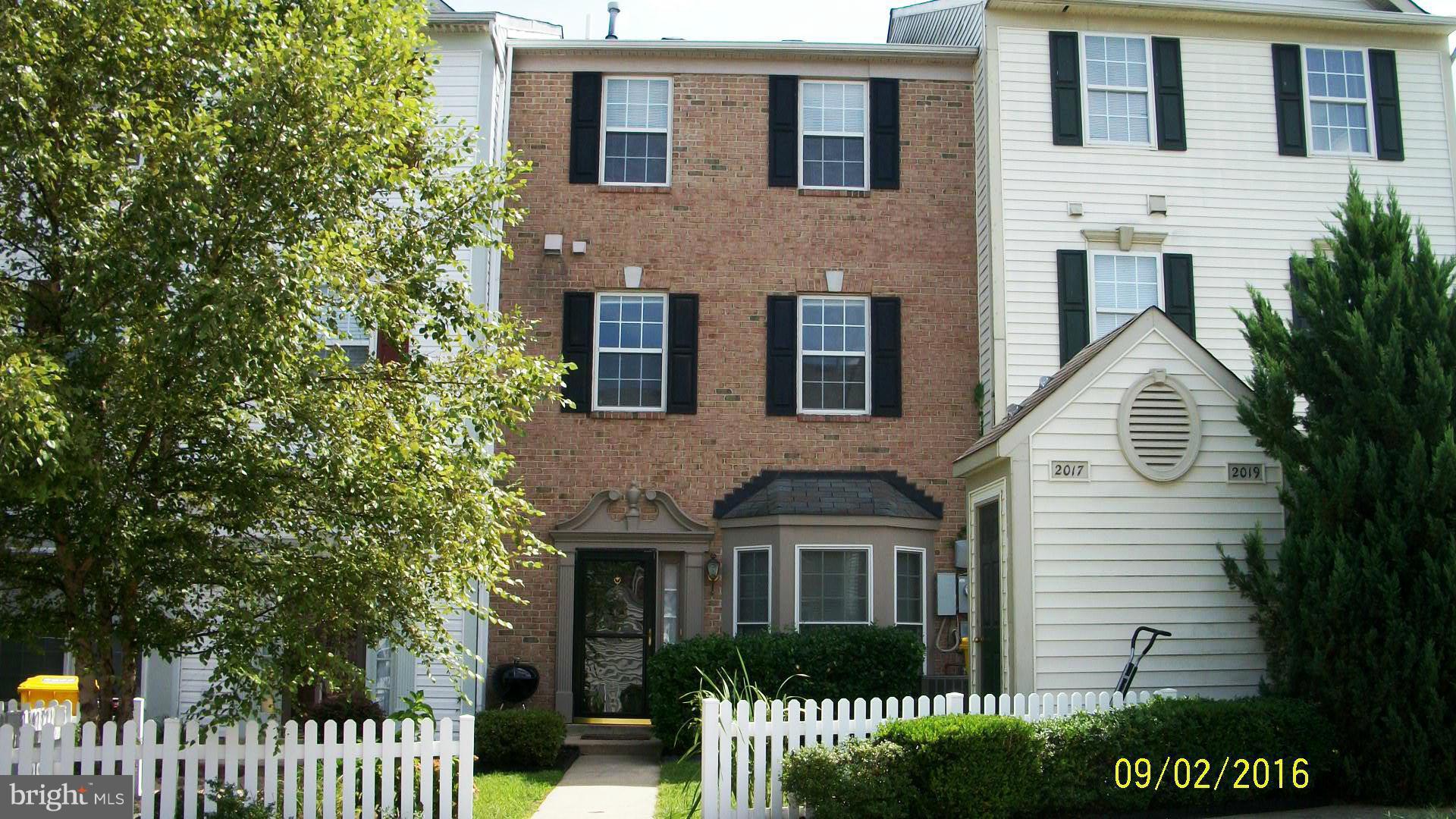 SEVEN OAKS - Residential Lease