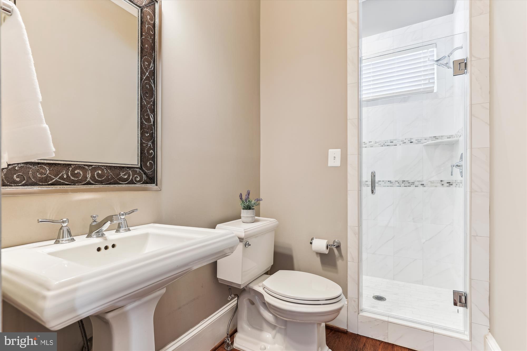 VIENNA HILLS - Residential