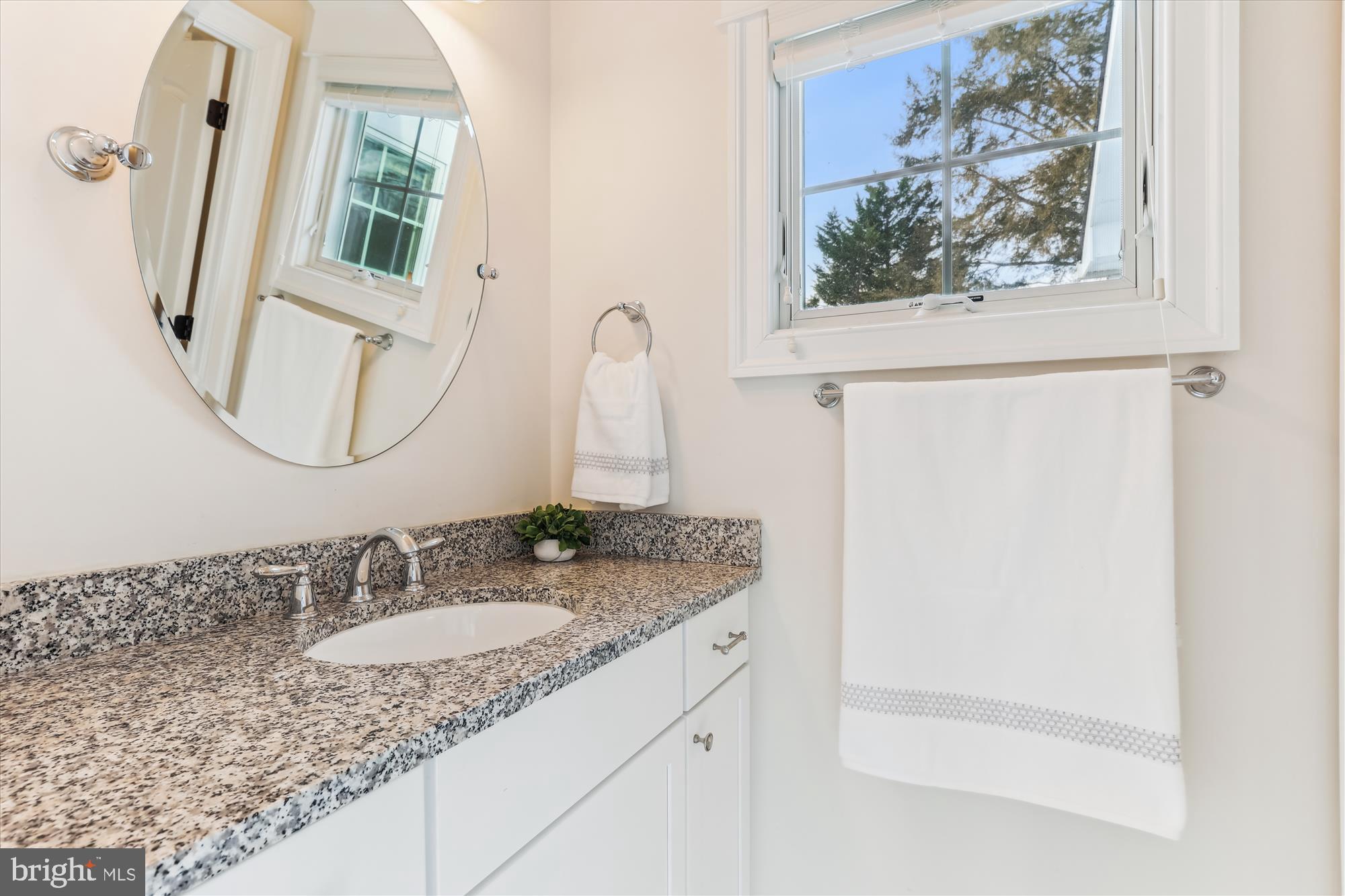 VIENNA HILLS - Residential