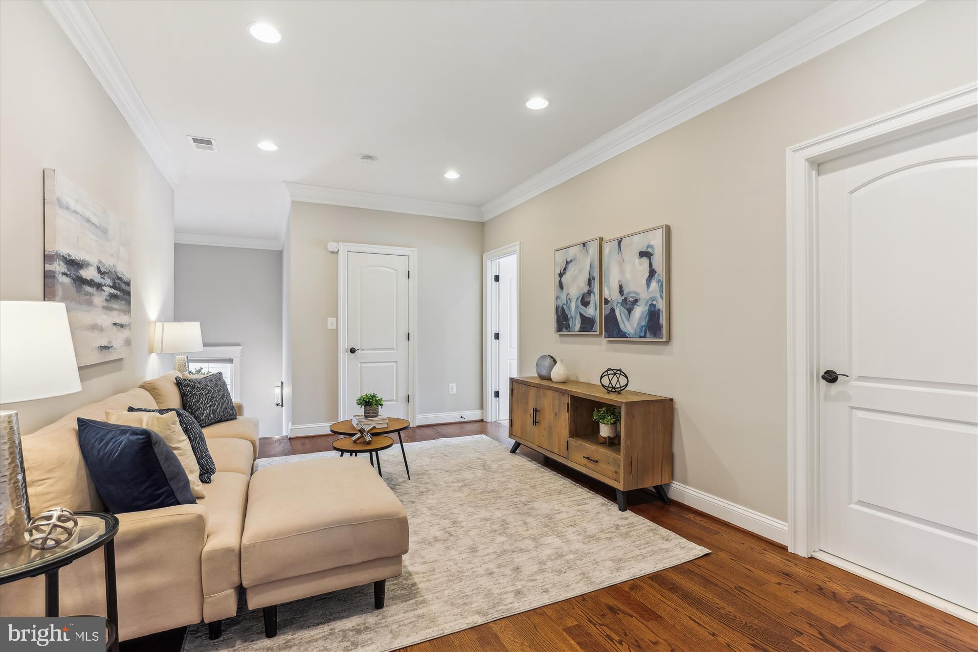 VIENNA HILLS - Residential