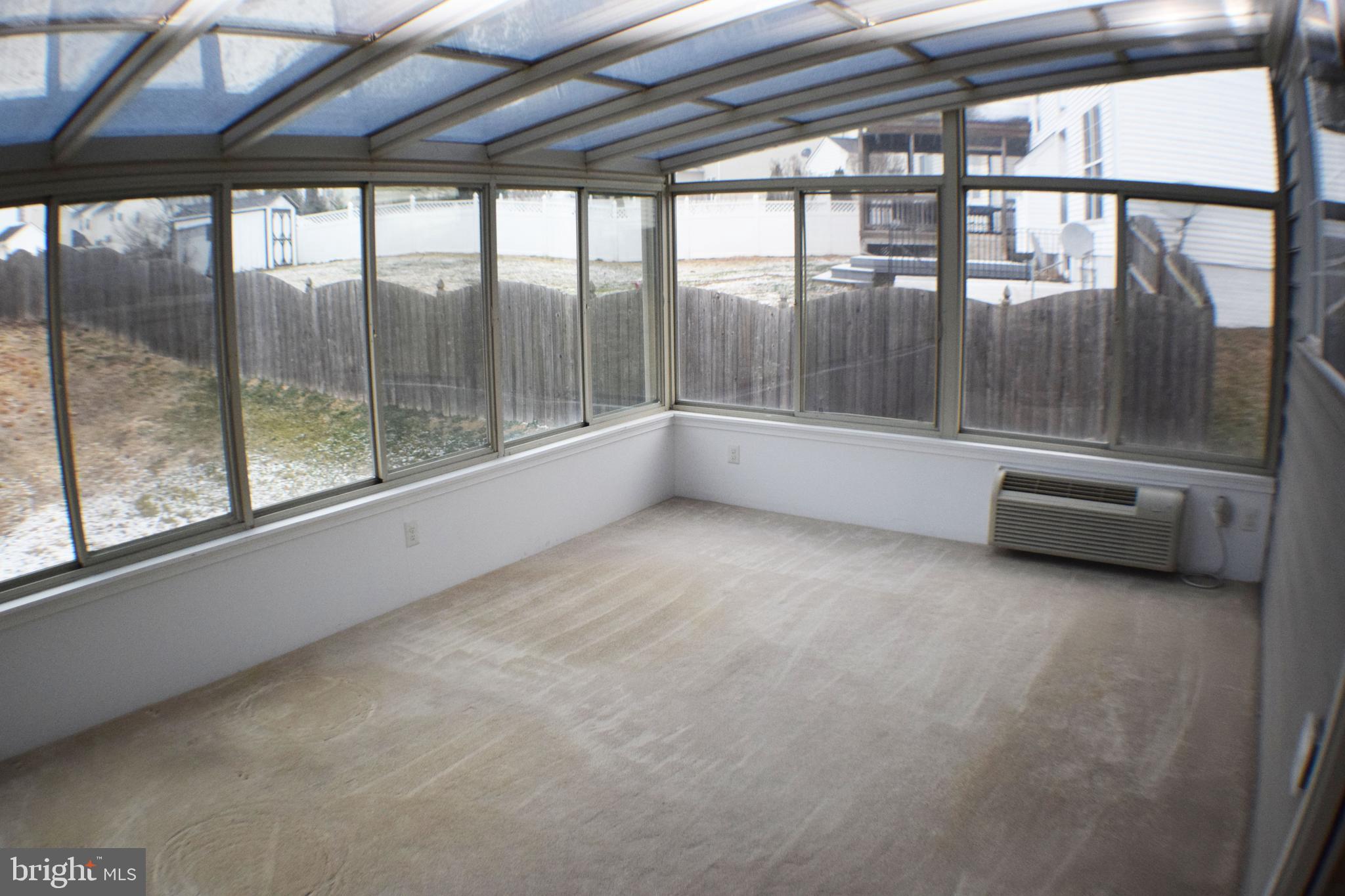 LYNNEHAVEN - Residential