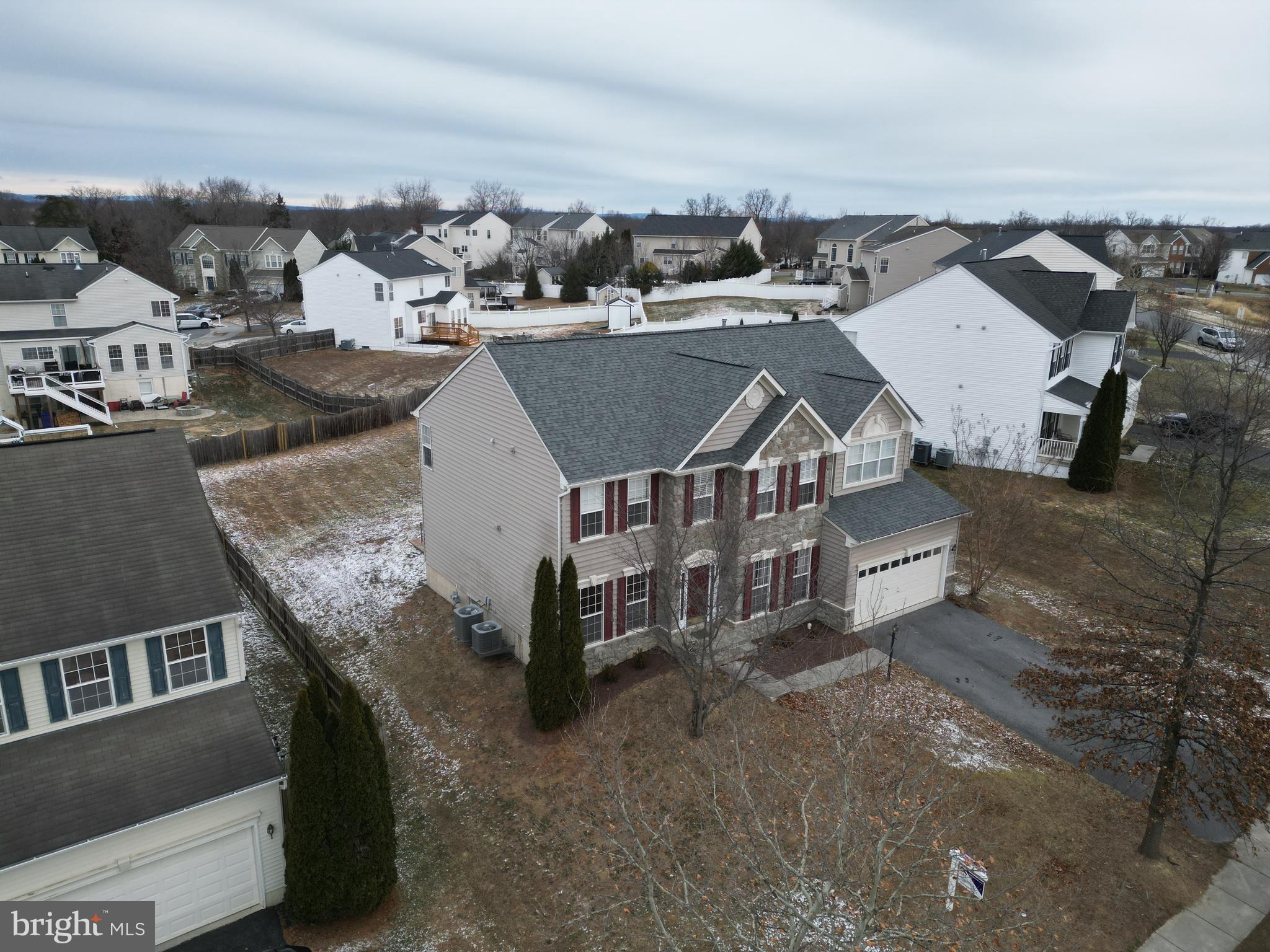 LYNNEHAVEN - Residential