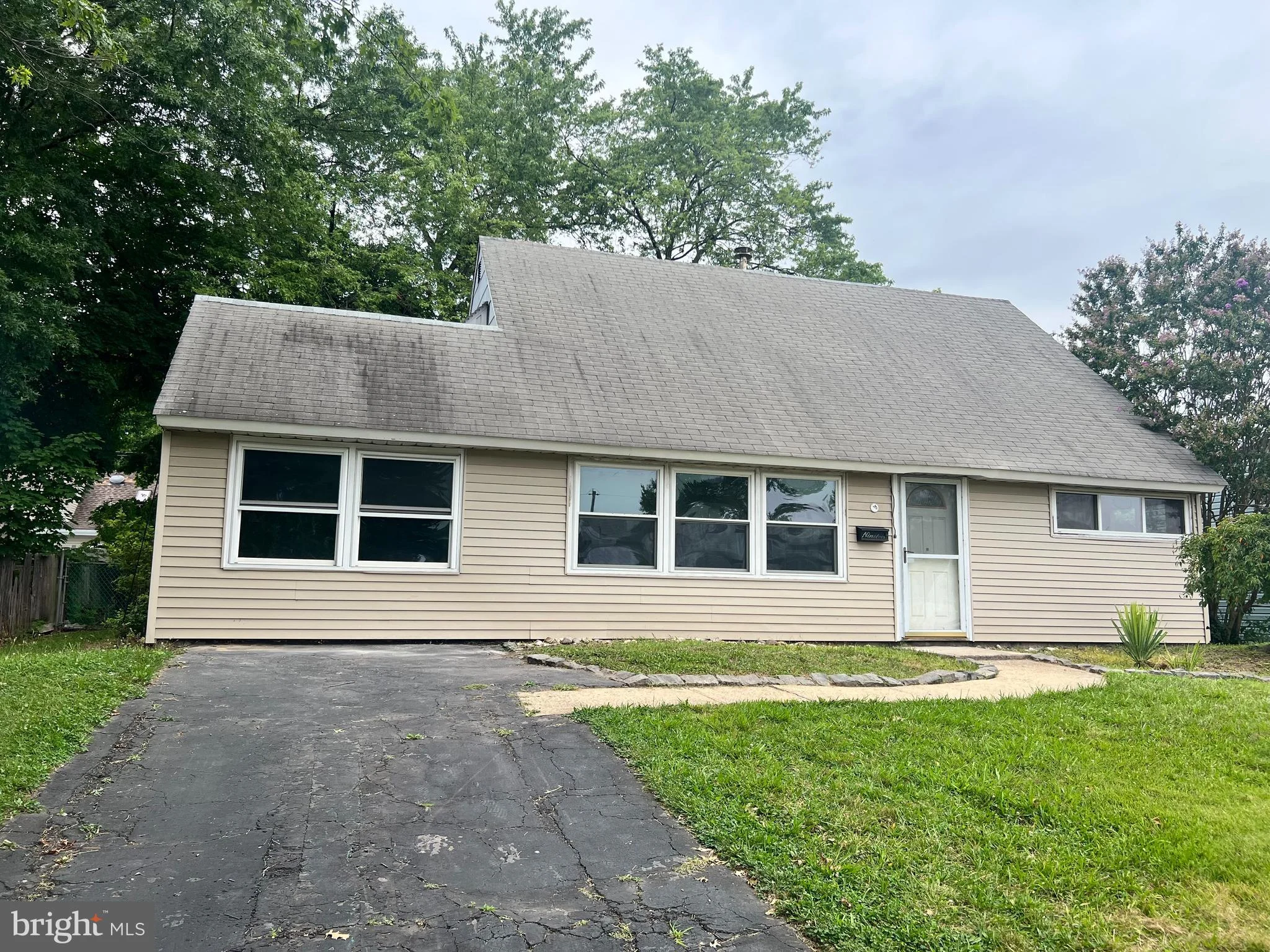 19 Vicar Lane, Levittown, PA, 19054