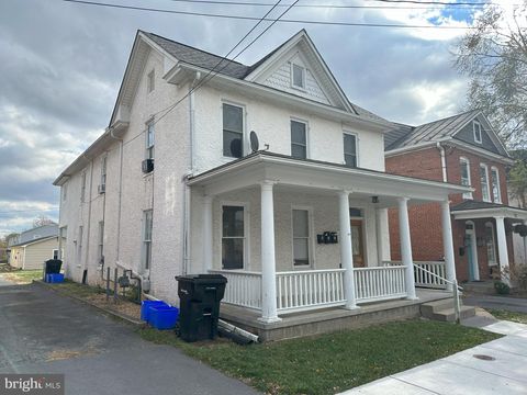 Condo For Rent - 506 N Loudoun Street #1<br/> Winchester City County, WINCHESTER, VA 22601