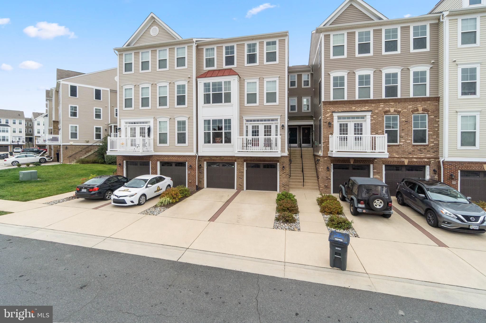 SUMMERWALK AT STONE RIDGE - Residential Lease