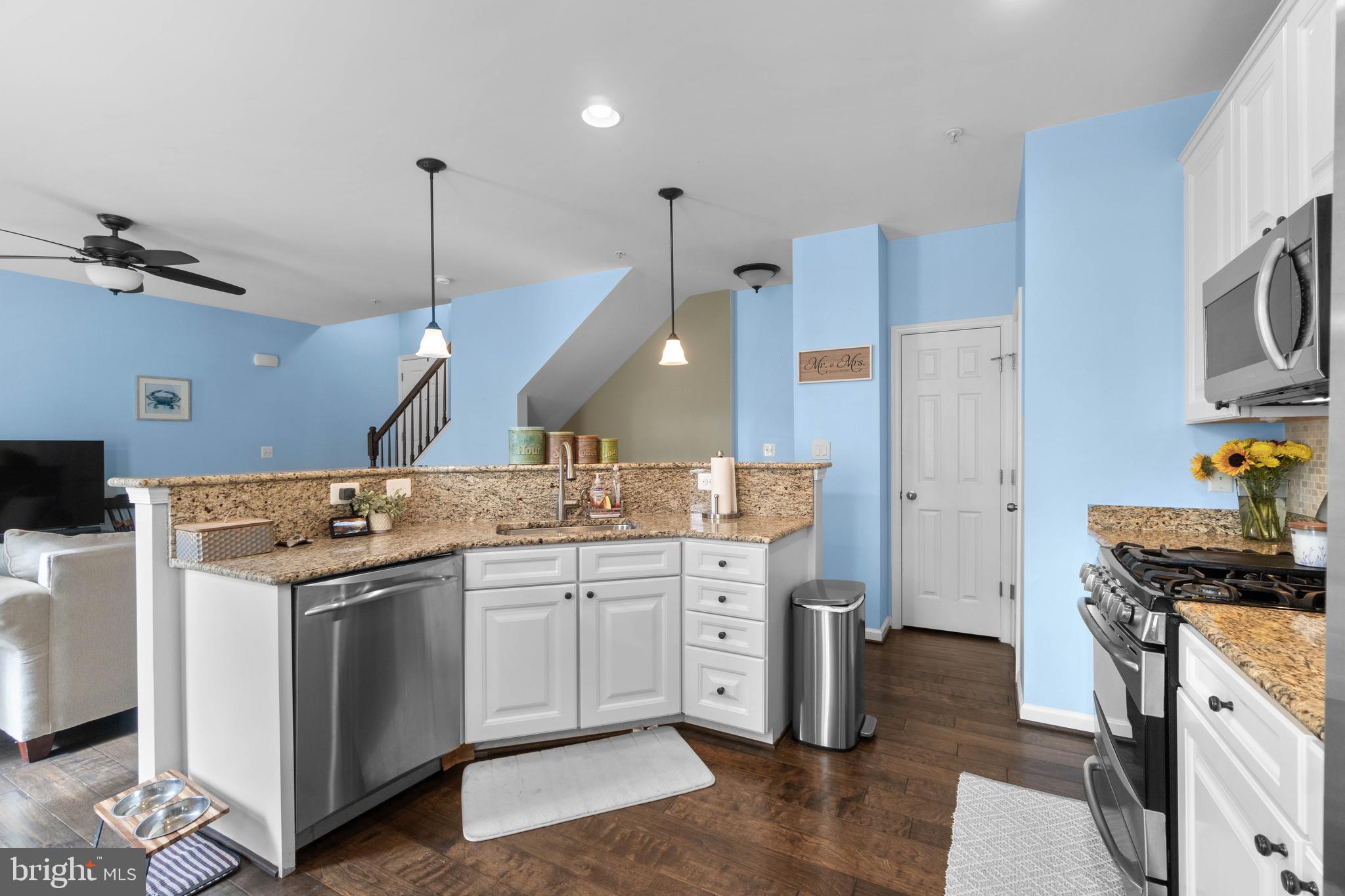 SUMMERWALK AT STONE RIDGE - Residential Lease