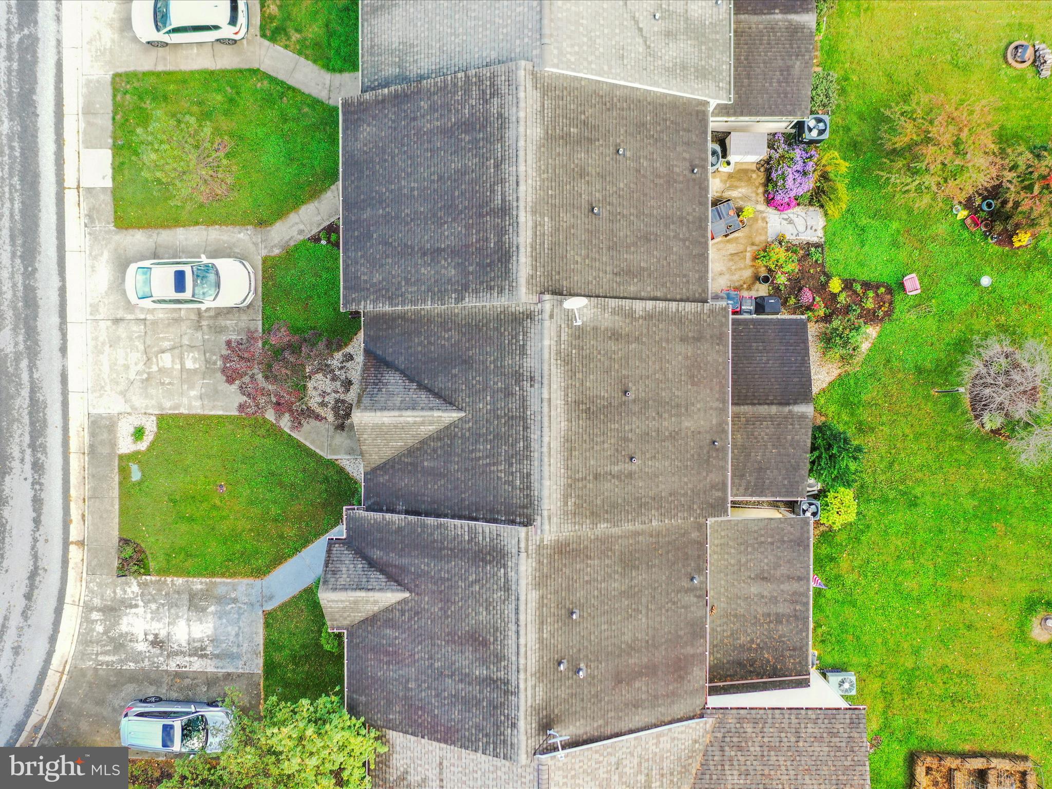 LOCUST HILL - Residential