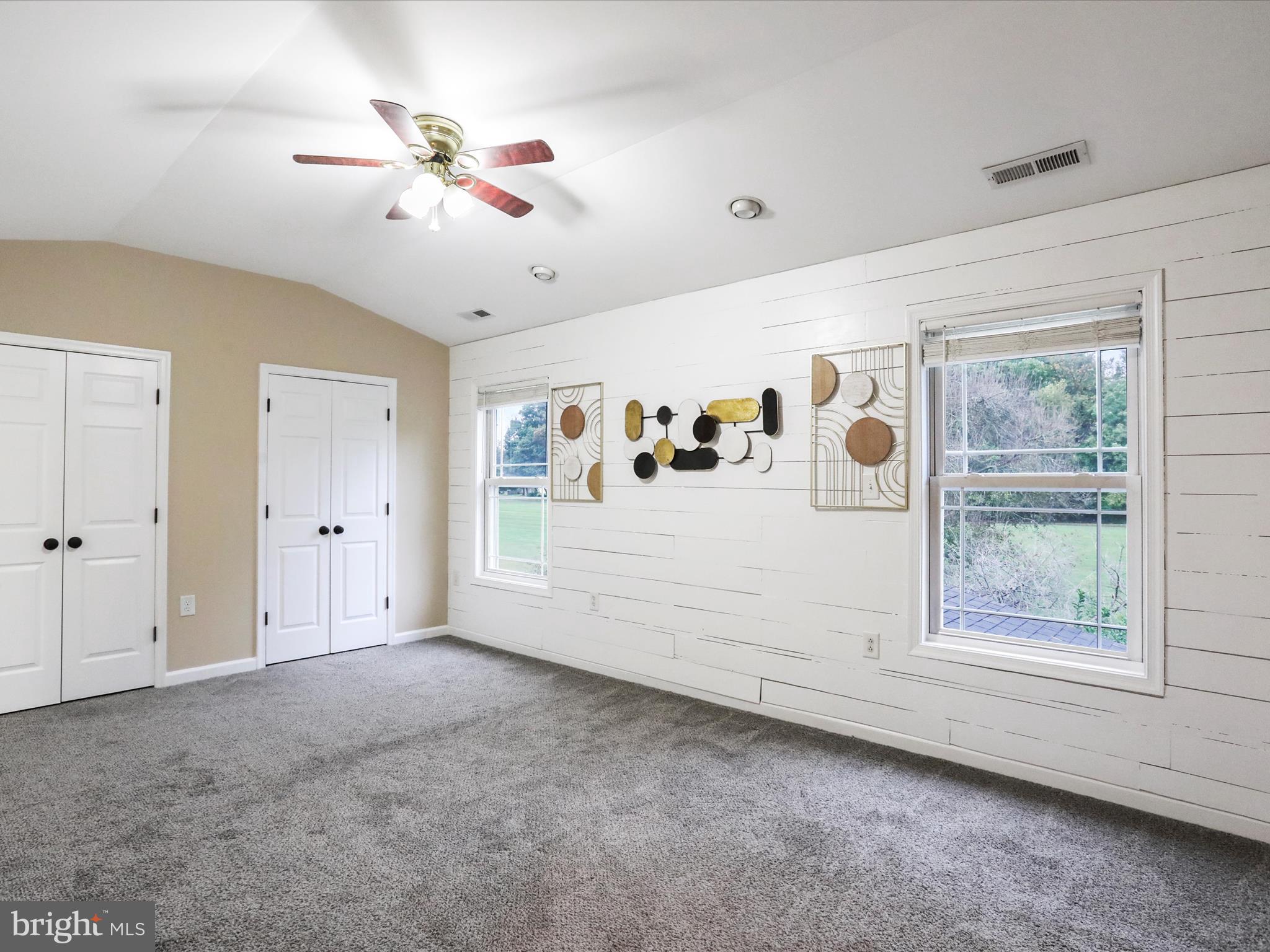 LOCUST HILL - Residential