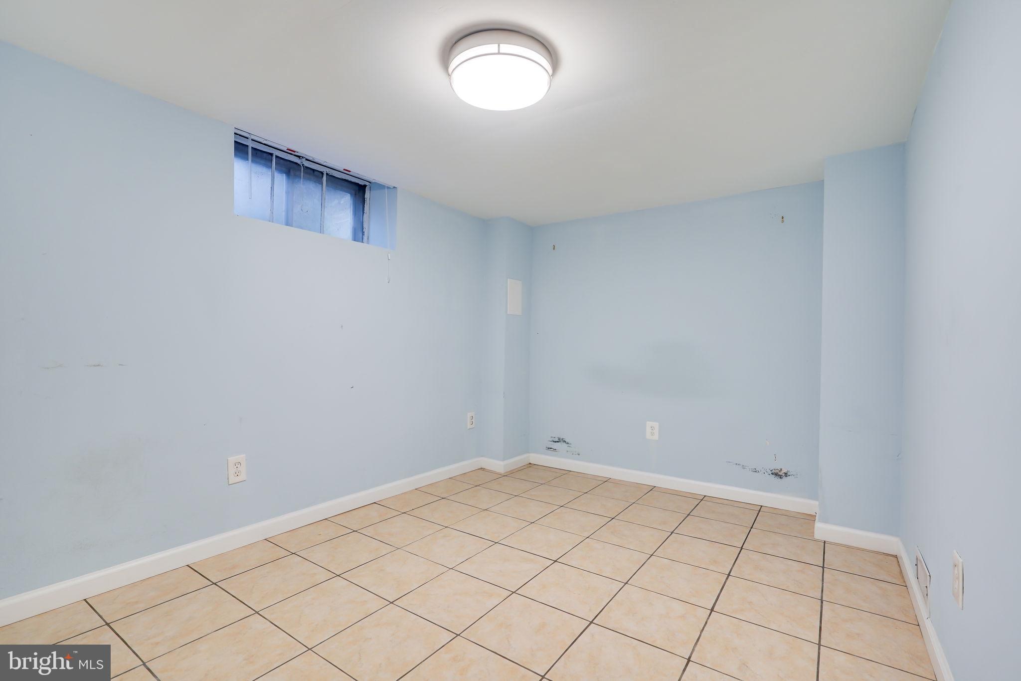 ARLINGTON RIDGE - Residential