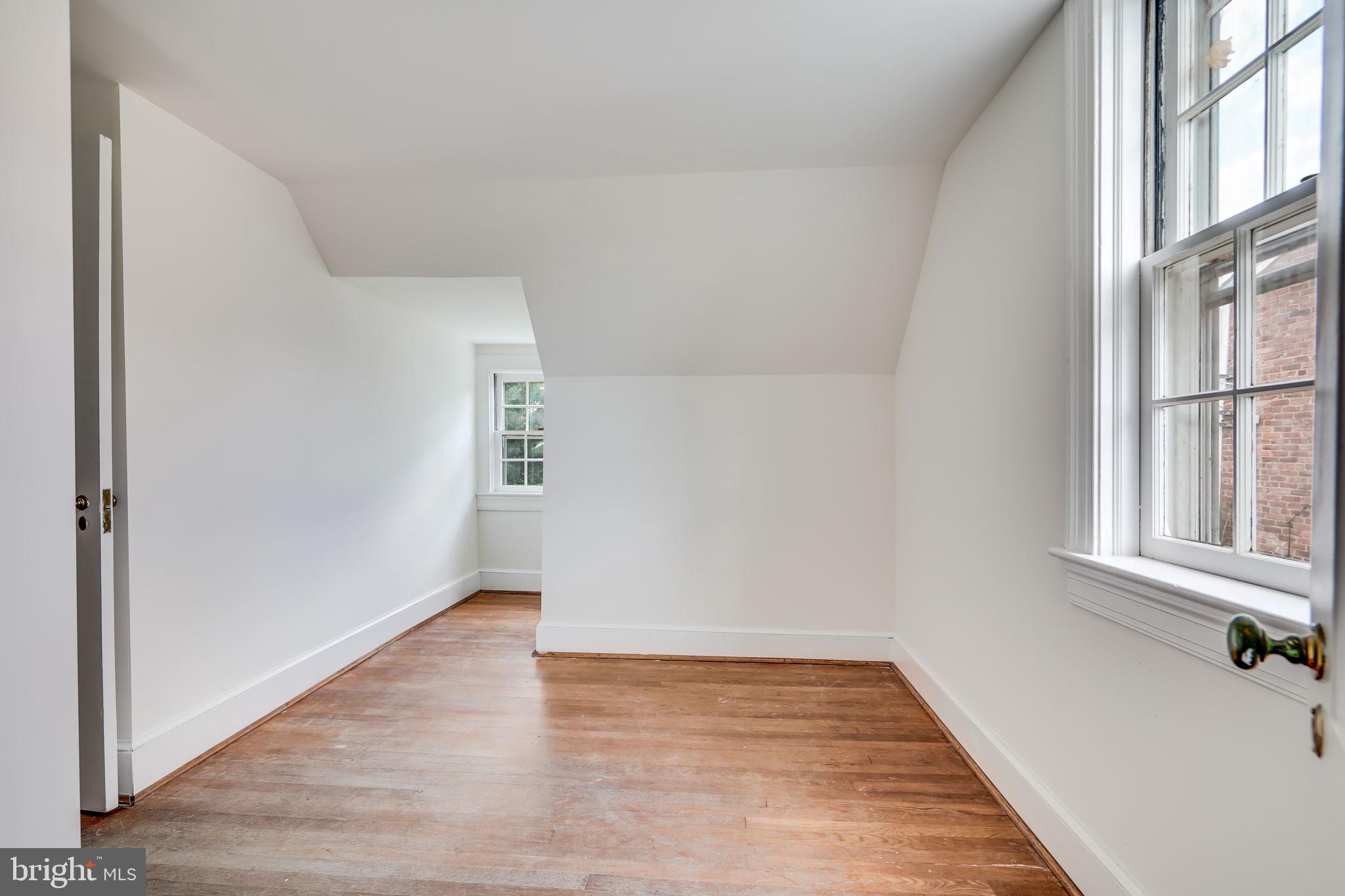 ARLINGTON RIDGE - Residential