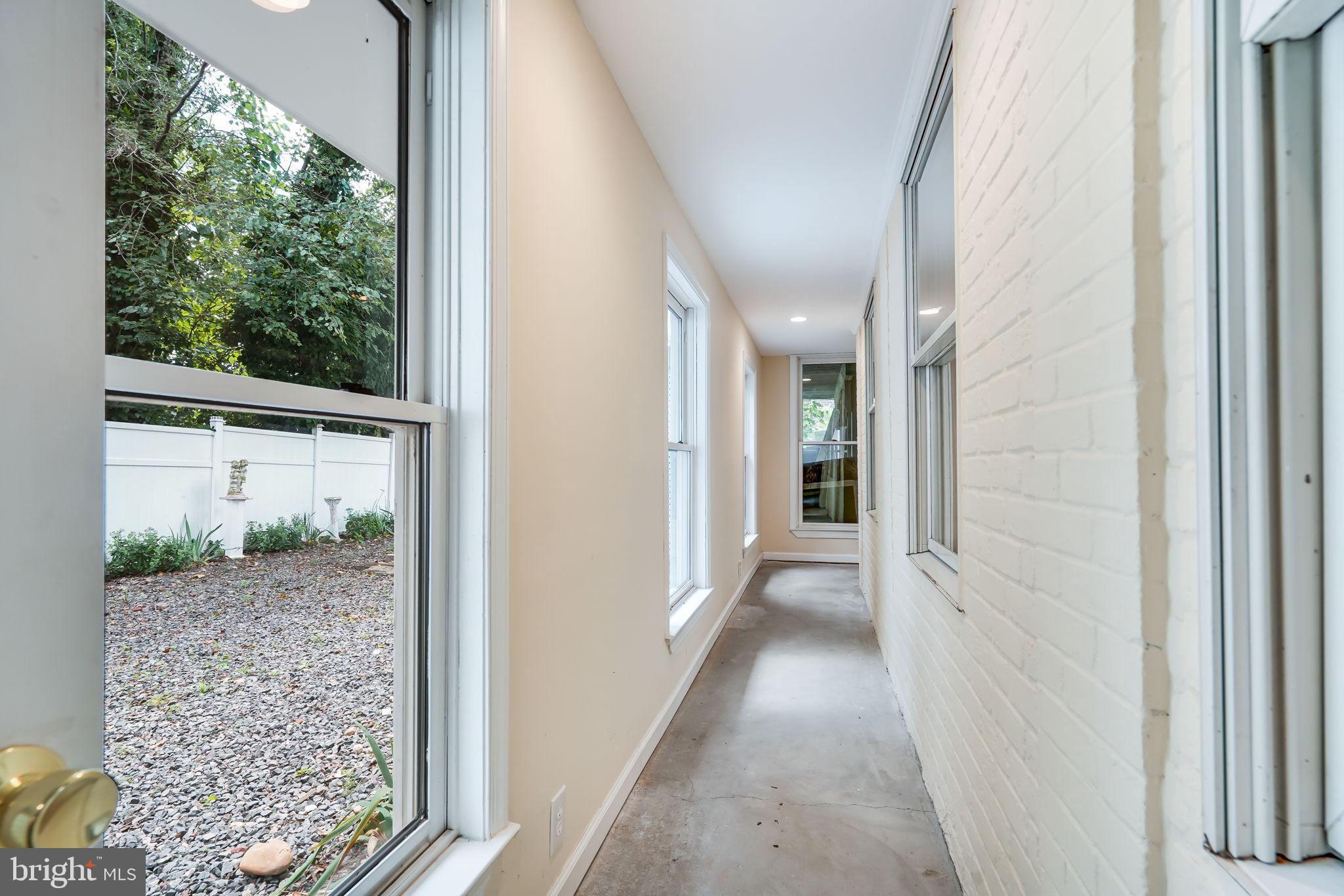 ARLINGTON RIDGE - Residential