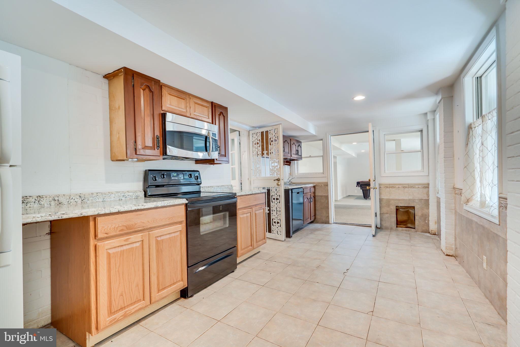 ARLINGTON RIDGE - Residential